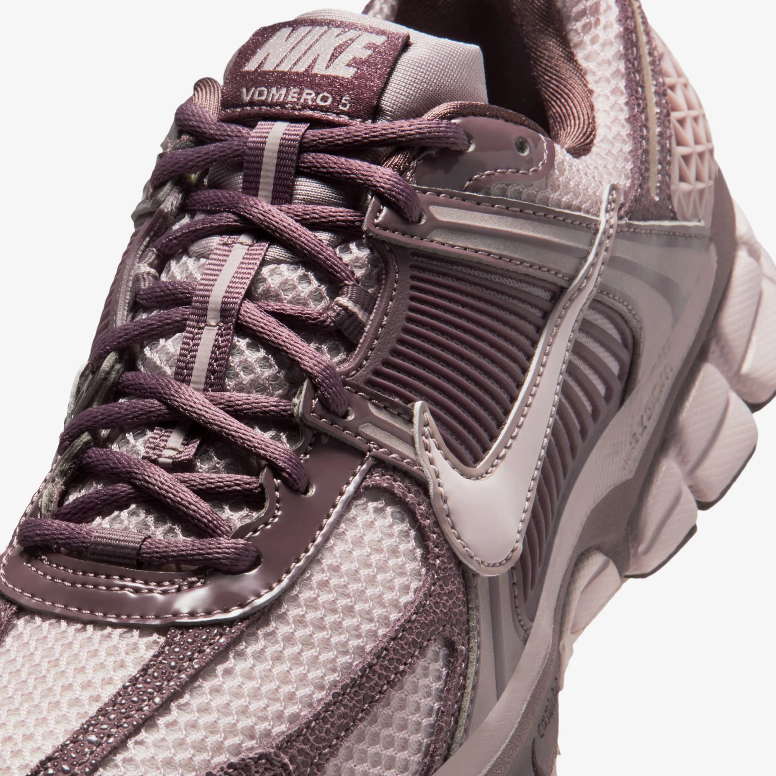 Women's Zoom Vomero 5 6