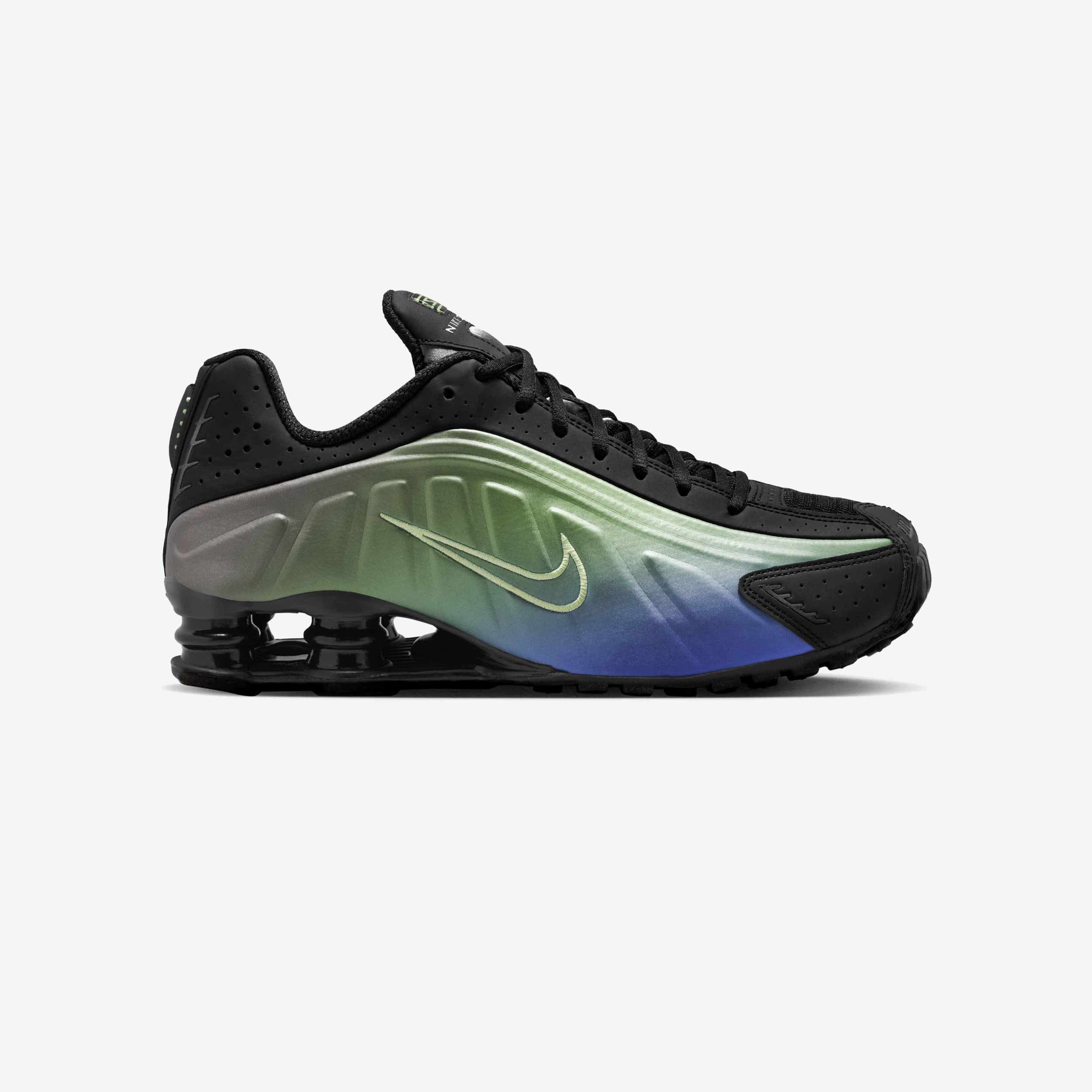 Shox R4 by Nike