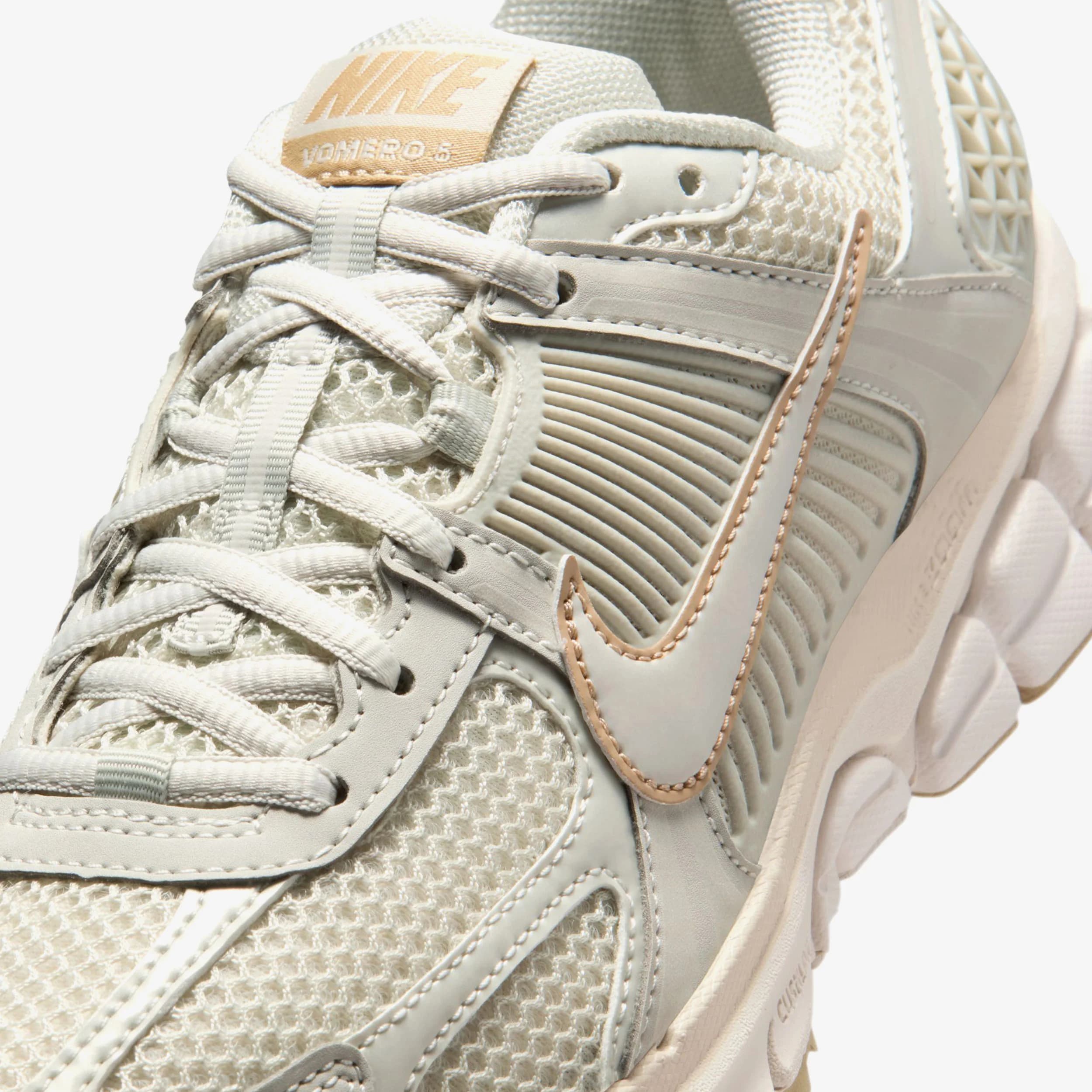 Women's Zoom Vomero 5 by Nike