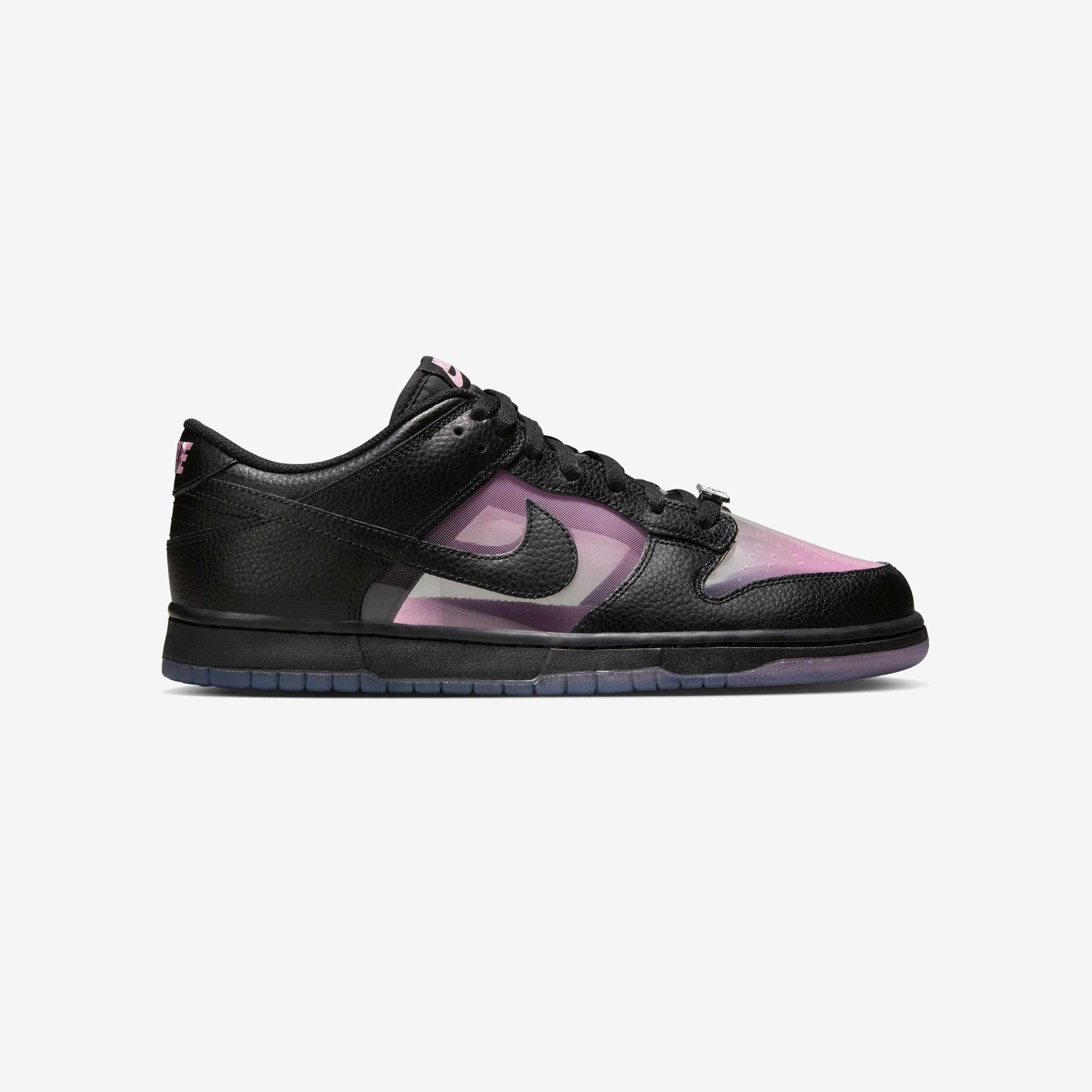 Dunk Low Retro Premium by Nike