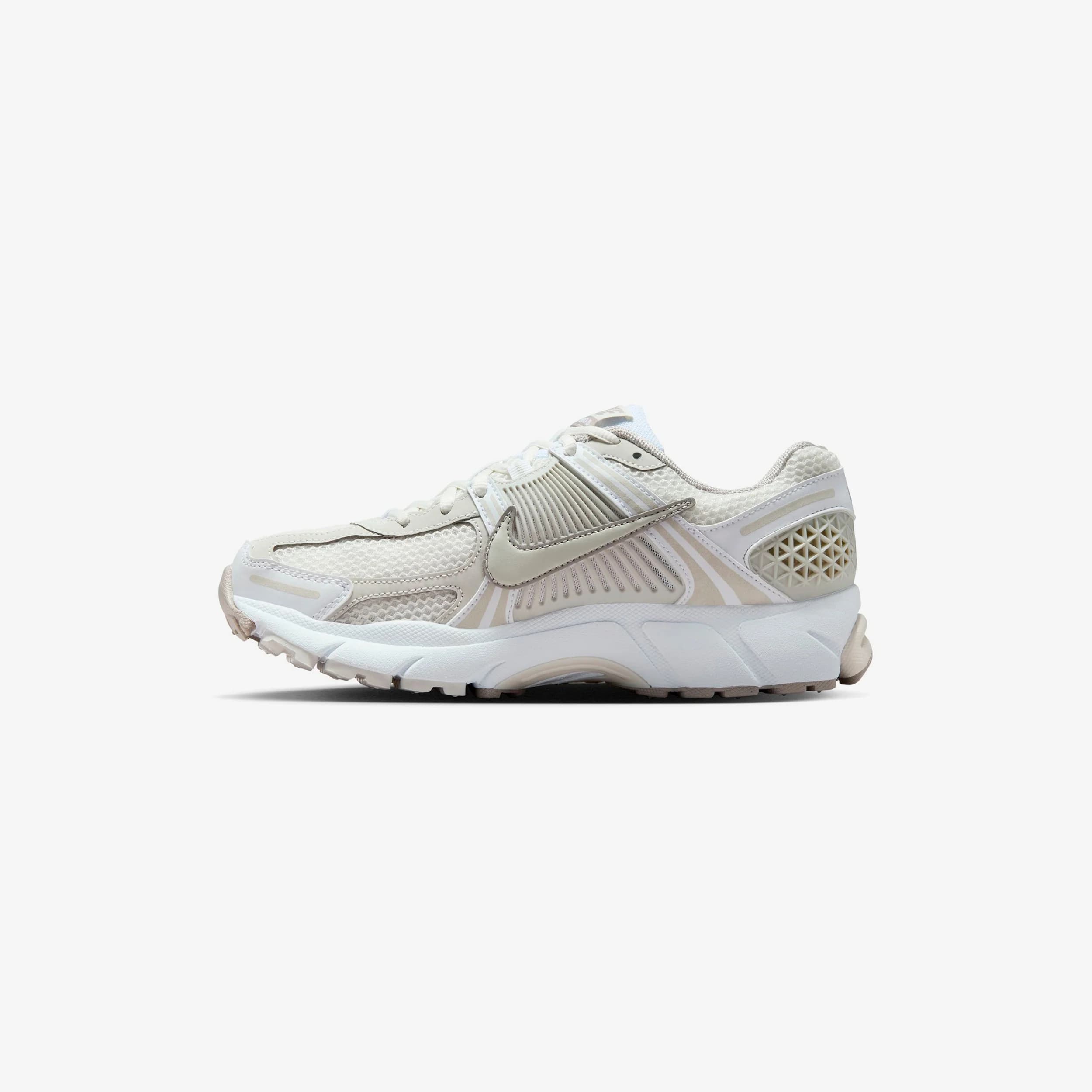Women's Zoom Vomero 5 4