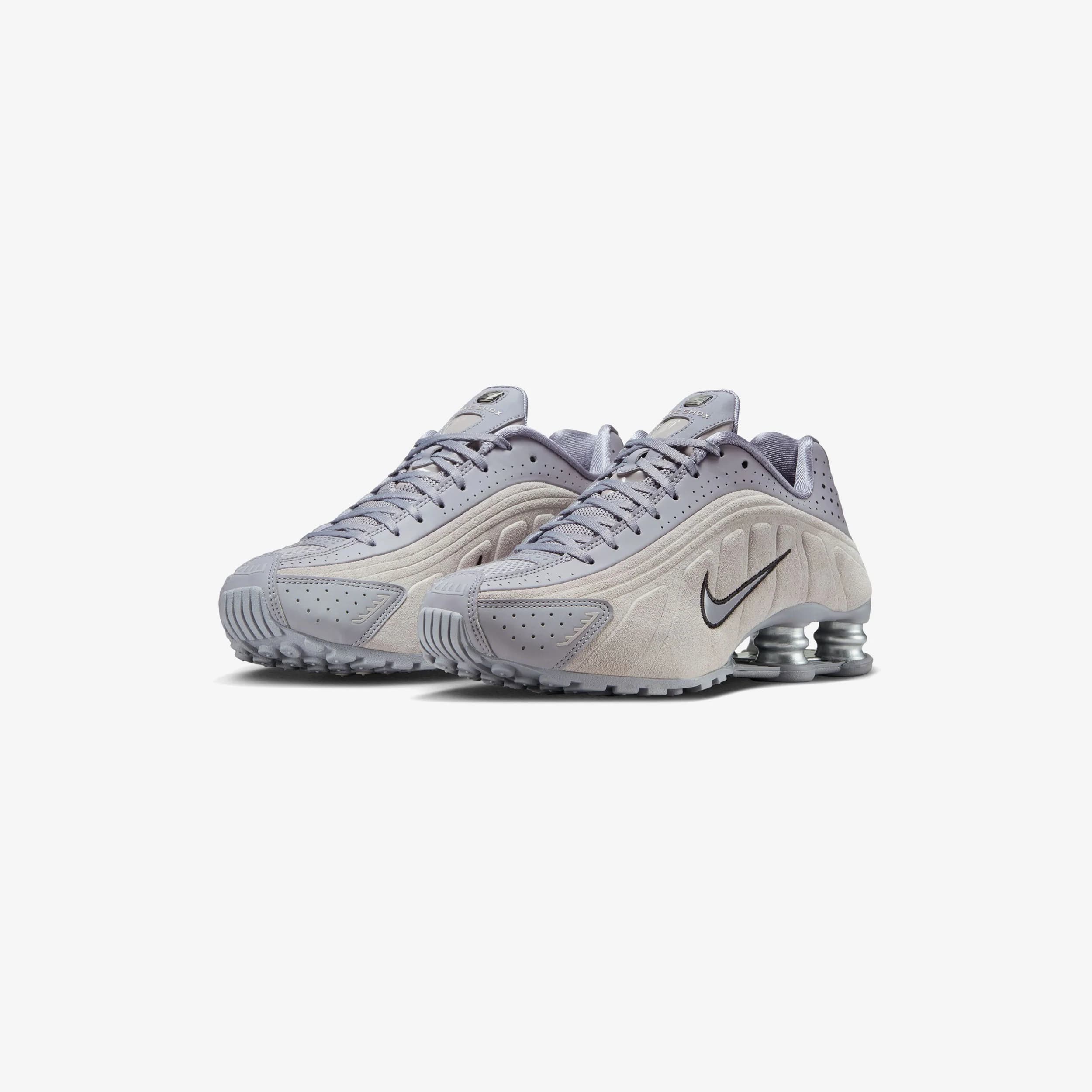 Women's Shox R4 3