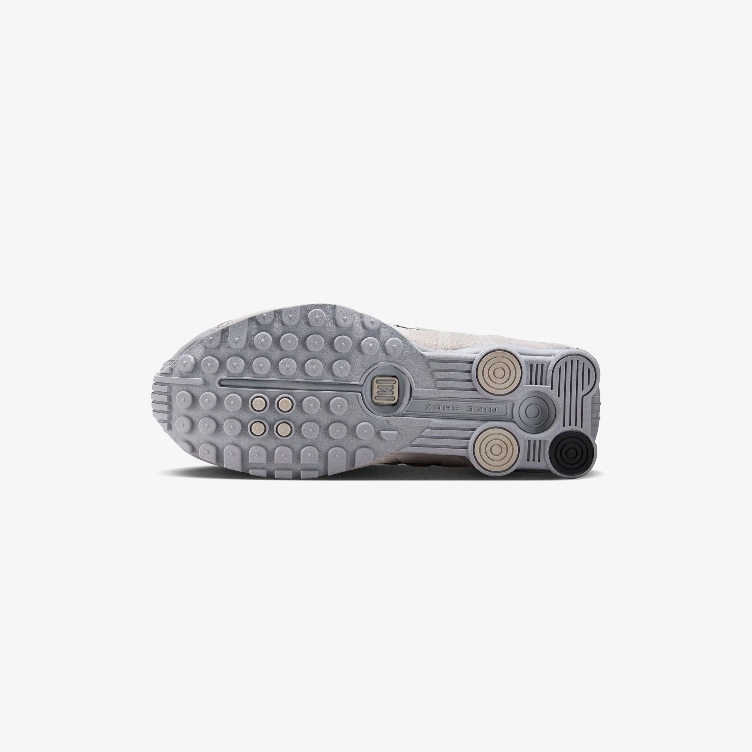 Women's Shox R4 6