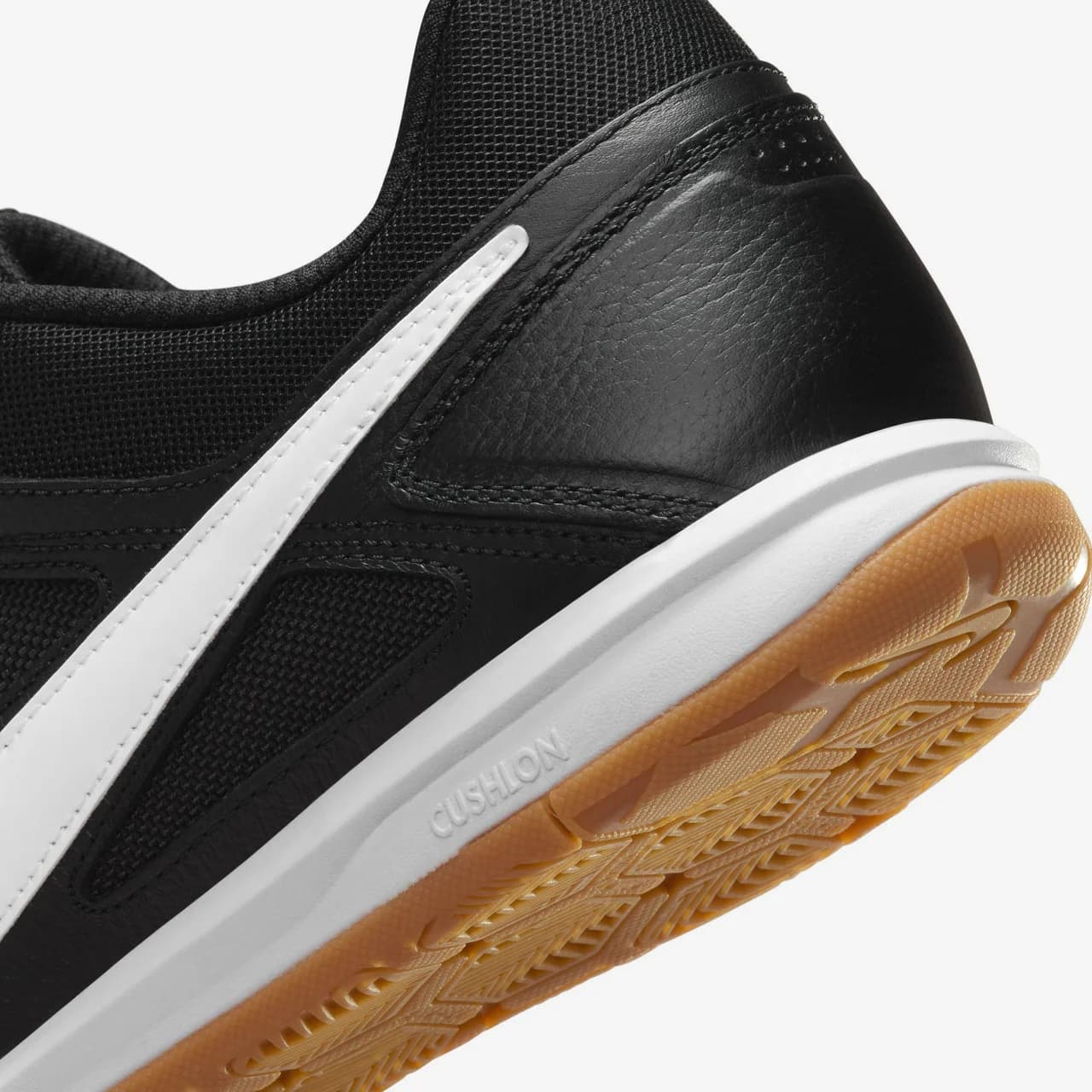 Gato by Nike