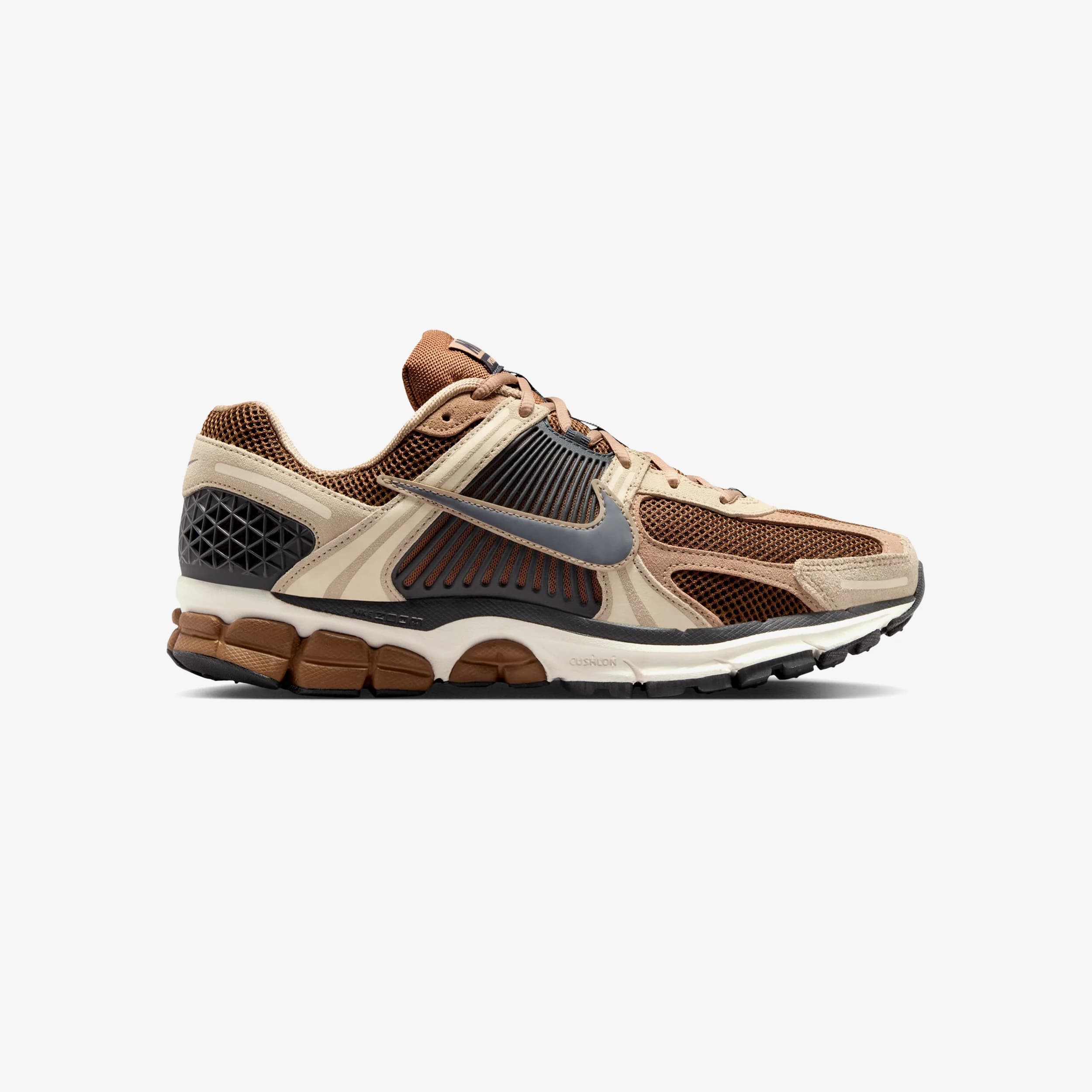 Zoom Vomero 5 by Nike