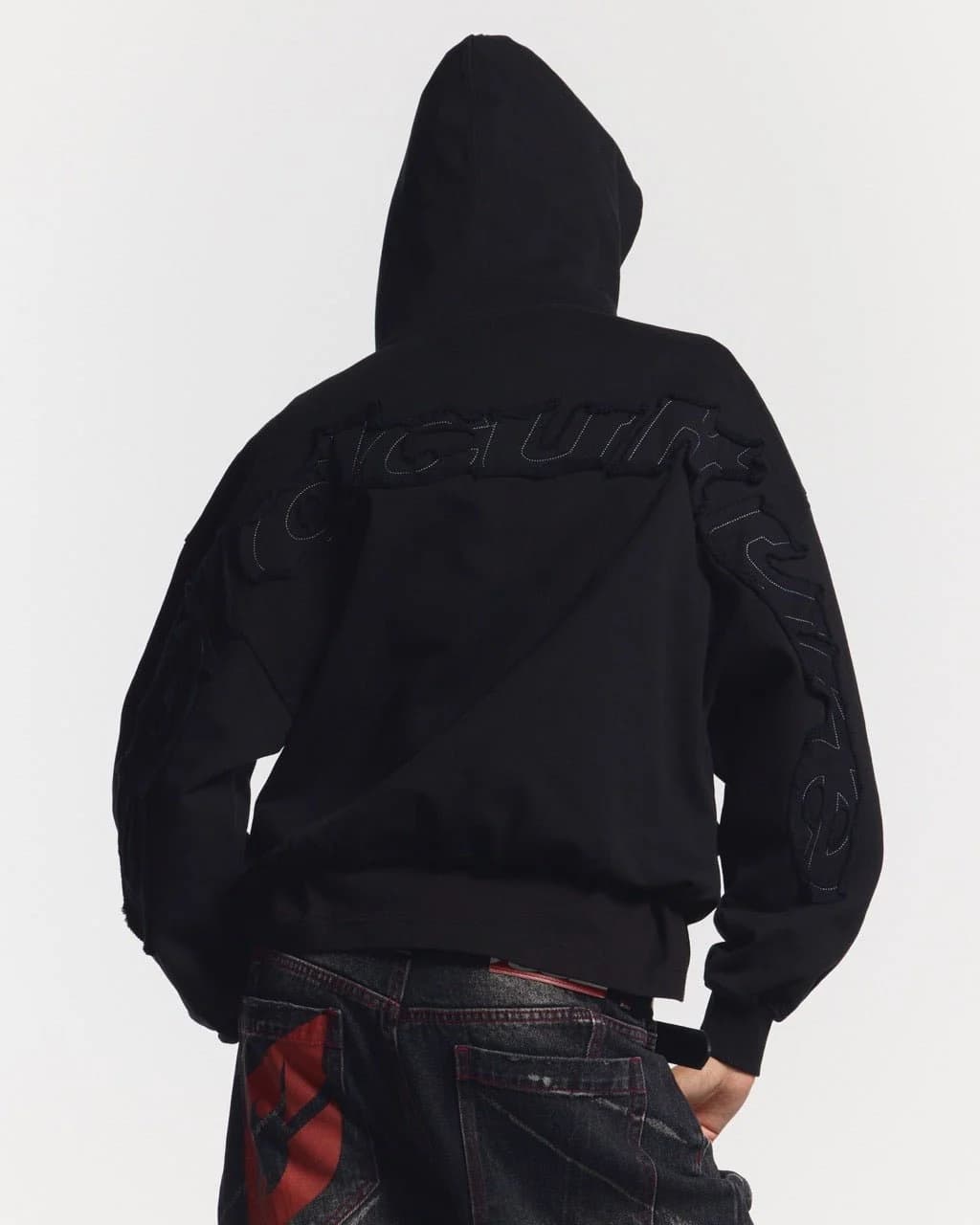 DISTRESS CURVED HOODIE BLACK 5