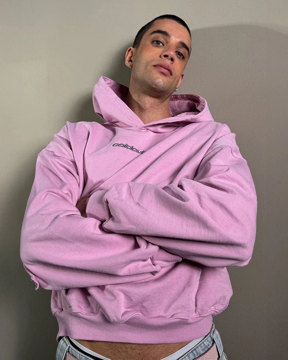 DISTRESS CURVED HOODIE PINK 9