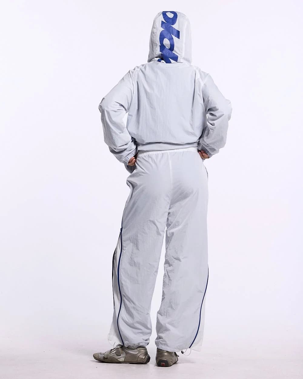 ARCTIC WINDBREAKER WHITE 10