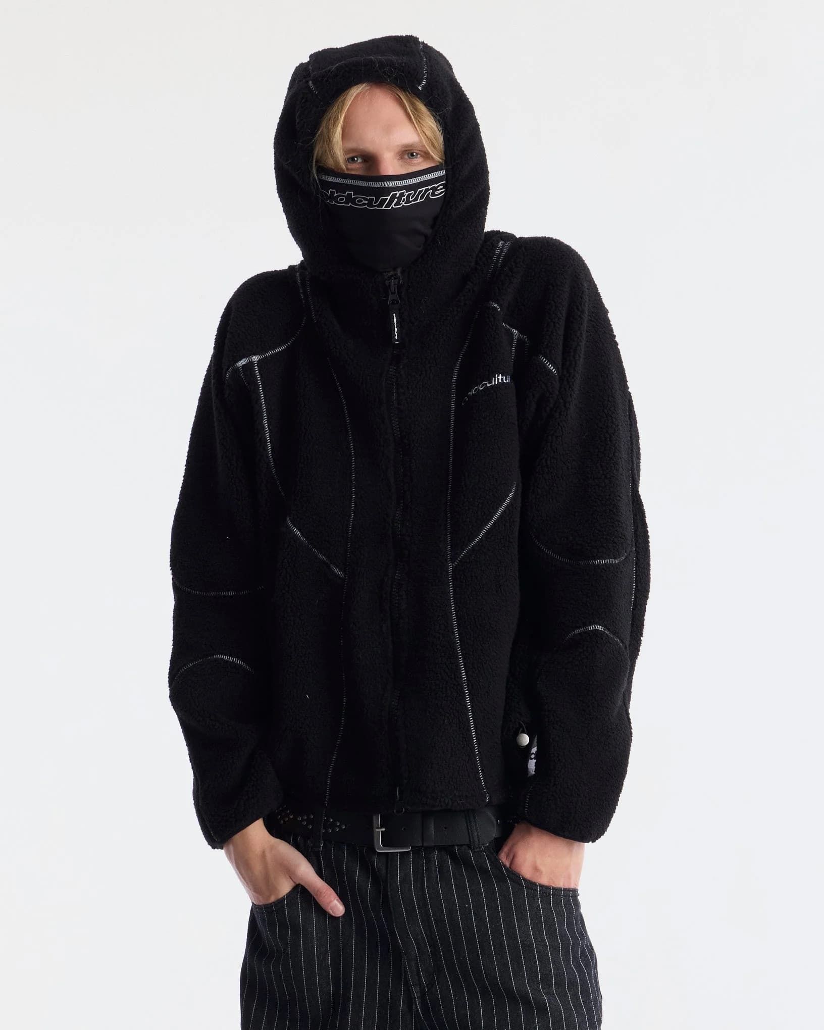 AERO FLEECE BLACK 2