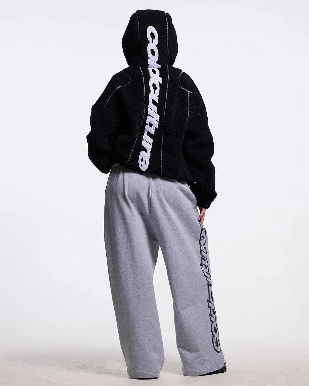 AERO FLEECE BLACK 8