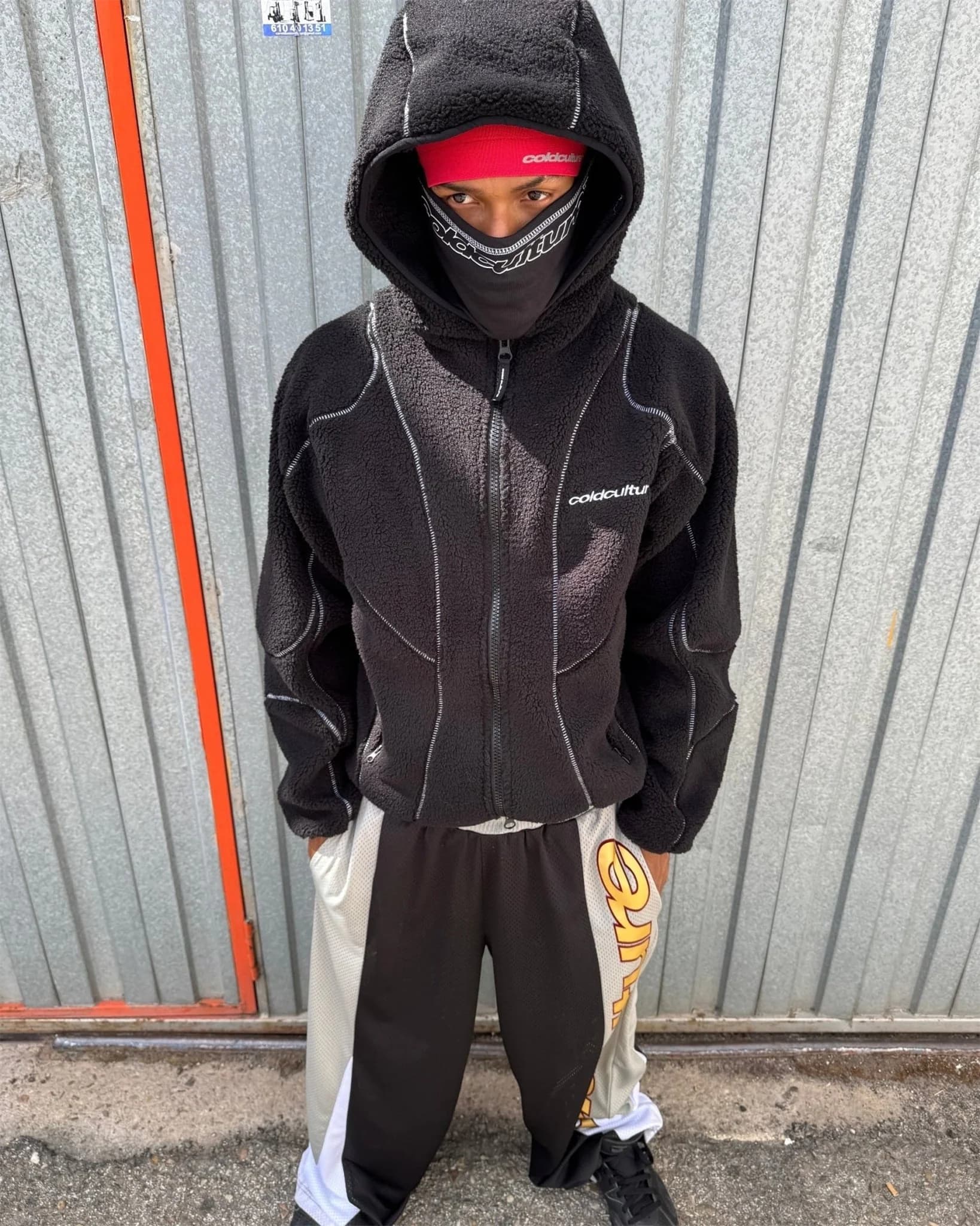 AERO FLEECE BLACK 9