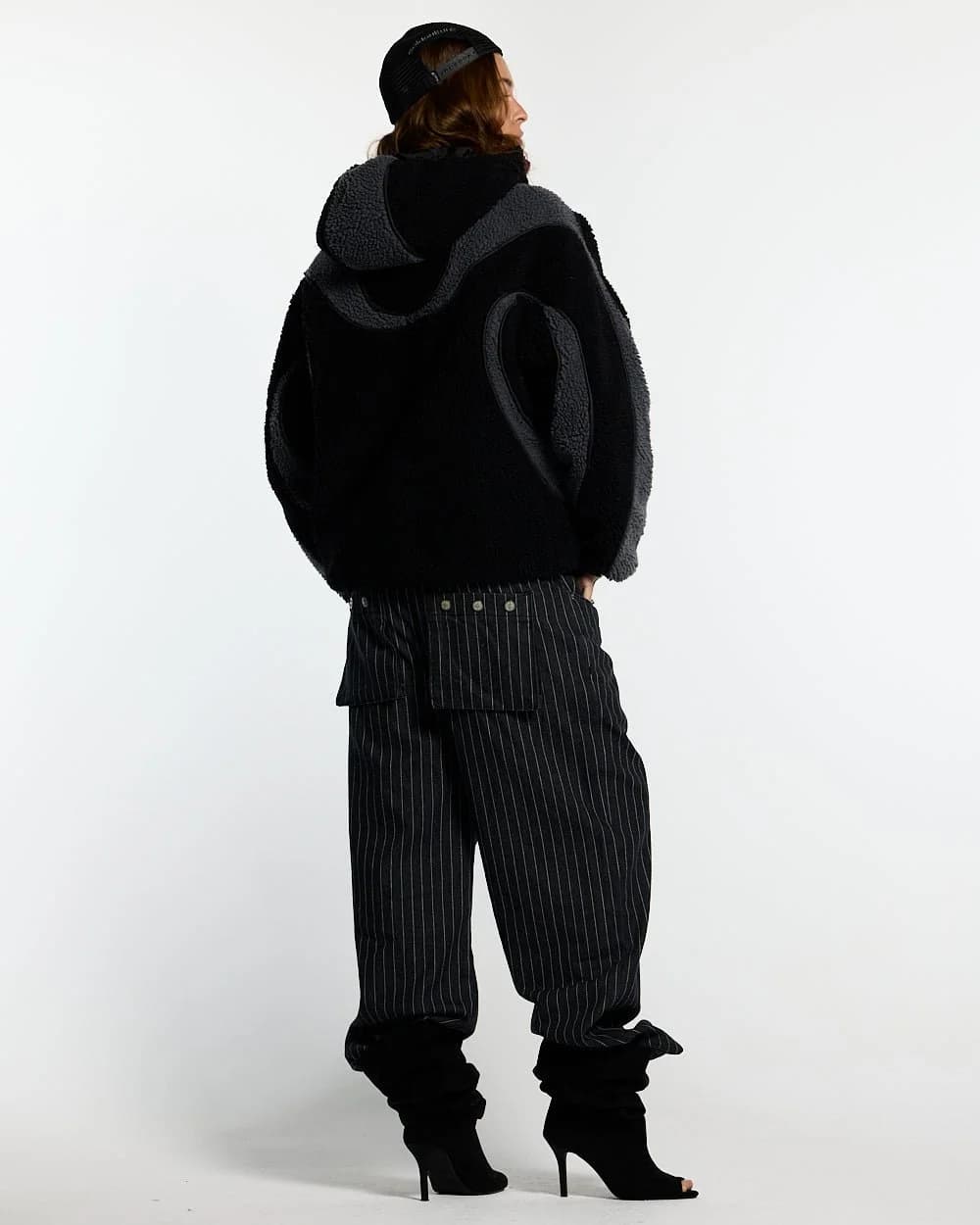 TAKE OFF FLEECE BLACK 6