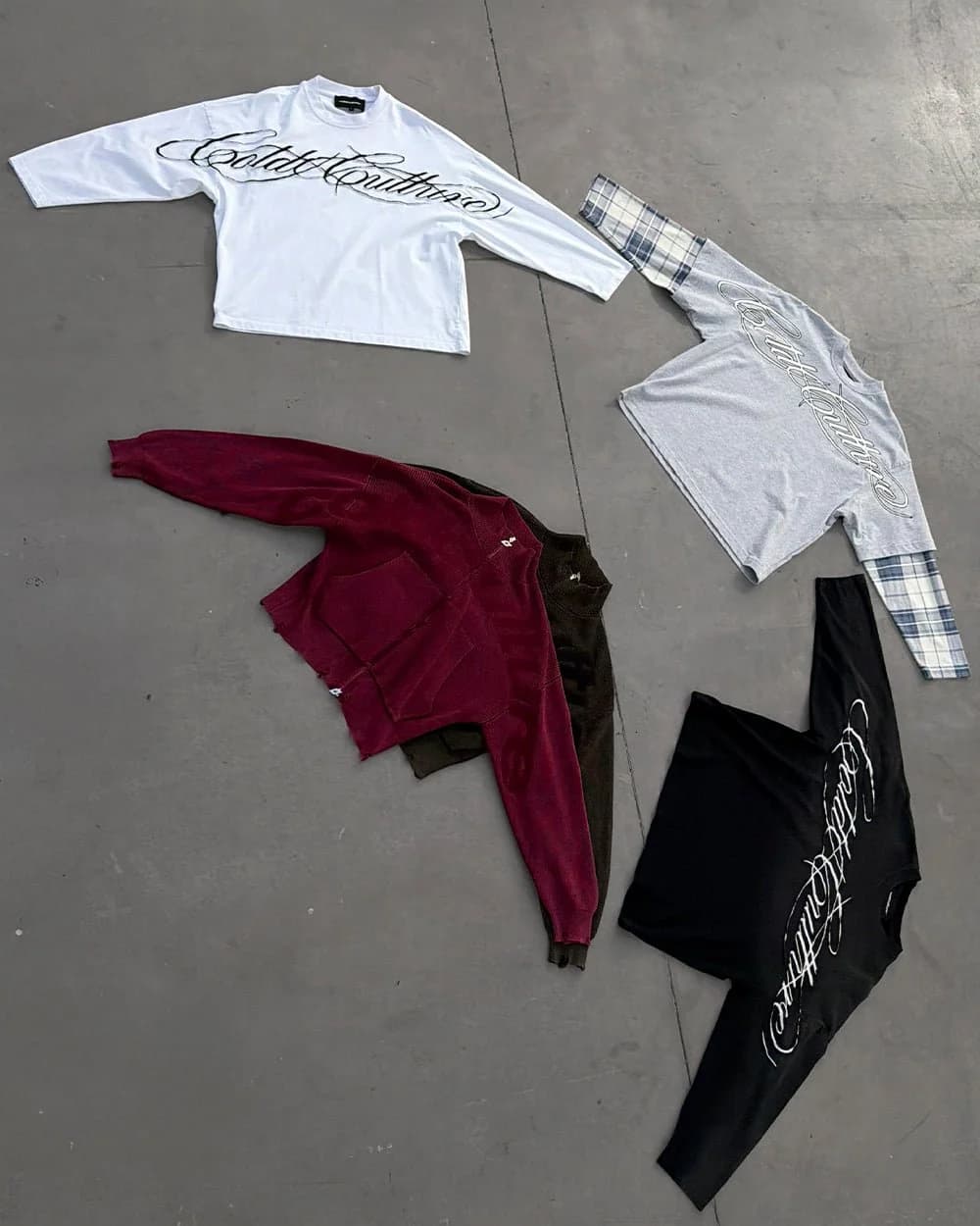 CROSSED SCRIPT LONGSLEEVE 2.0 WHITE 9