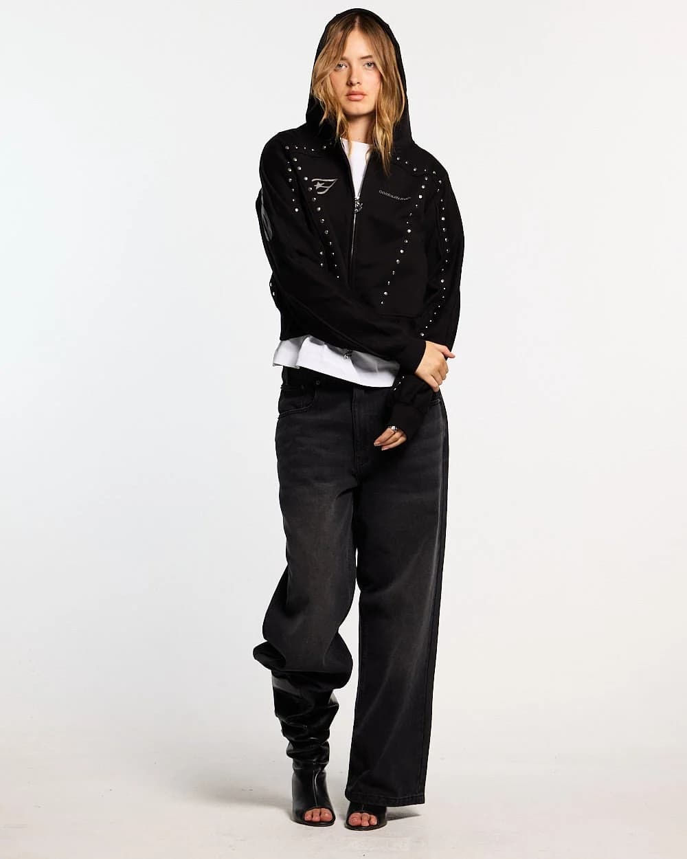 STUD ZIP HOODIE BLACK 5