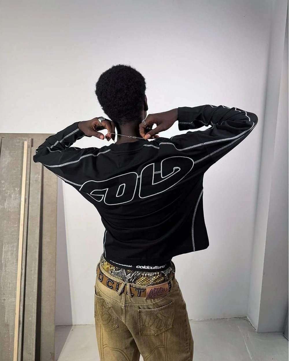 ROLLER LONGSLEEVE TEE BLACK 7