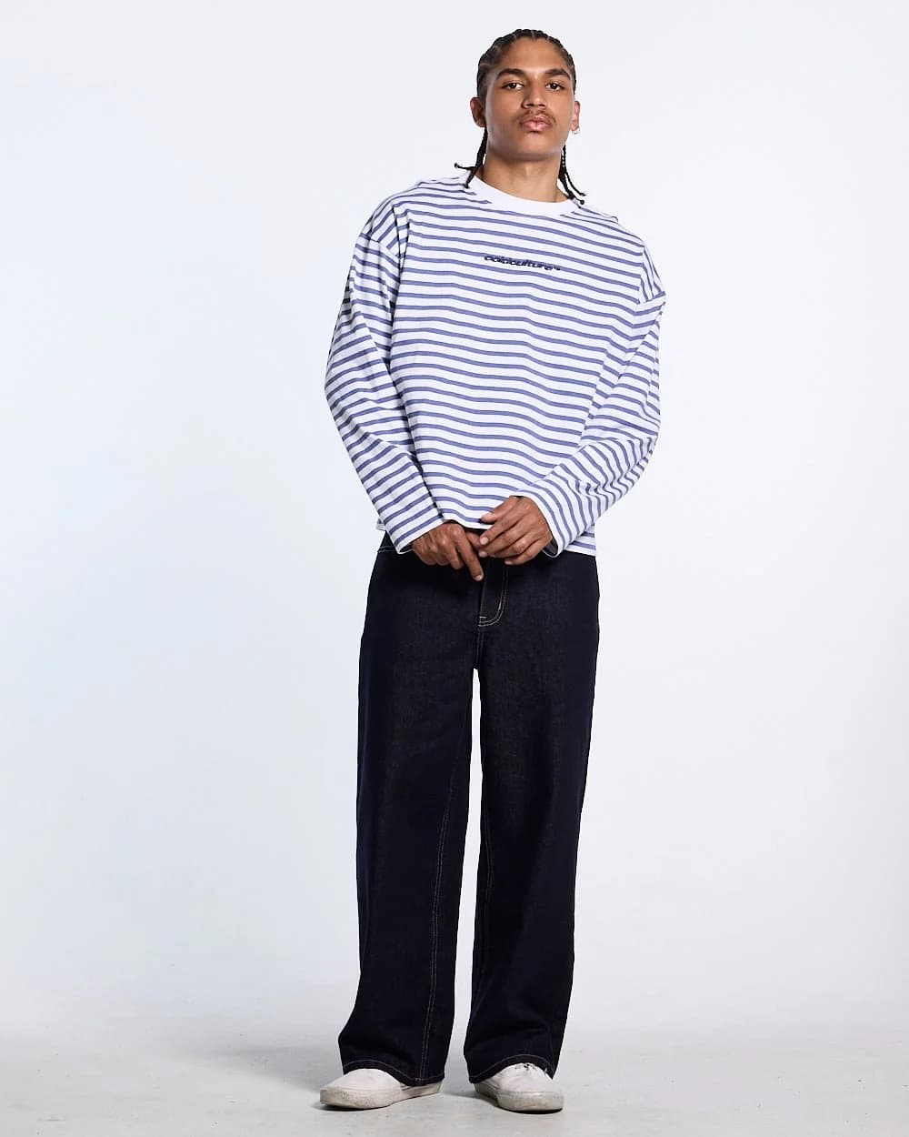 DISTRESS CURVED LONGSLEEVE NAVY STRIPES 6