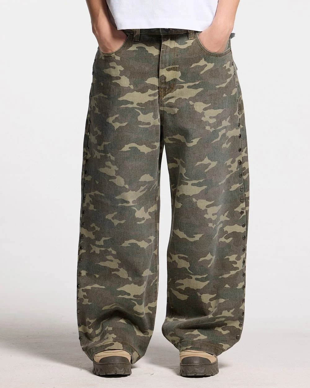 STUDS PANTS CAMO 9