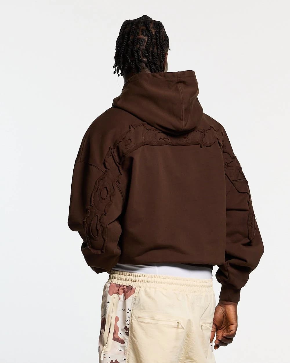 DISTRESS CURVED HOODIE BROWN by COLD CULTURE