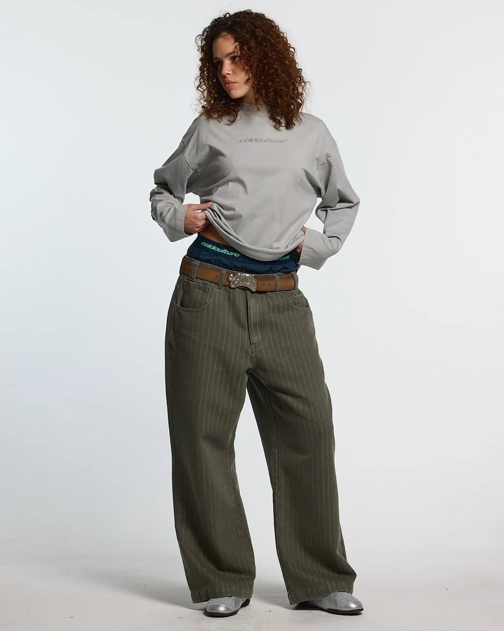 DISTRESS CURVED LONGSLEEVE GREY 6