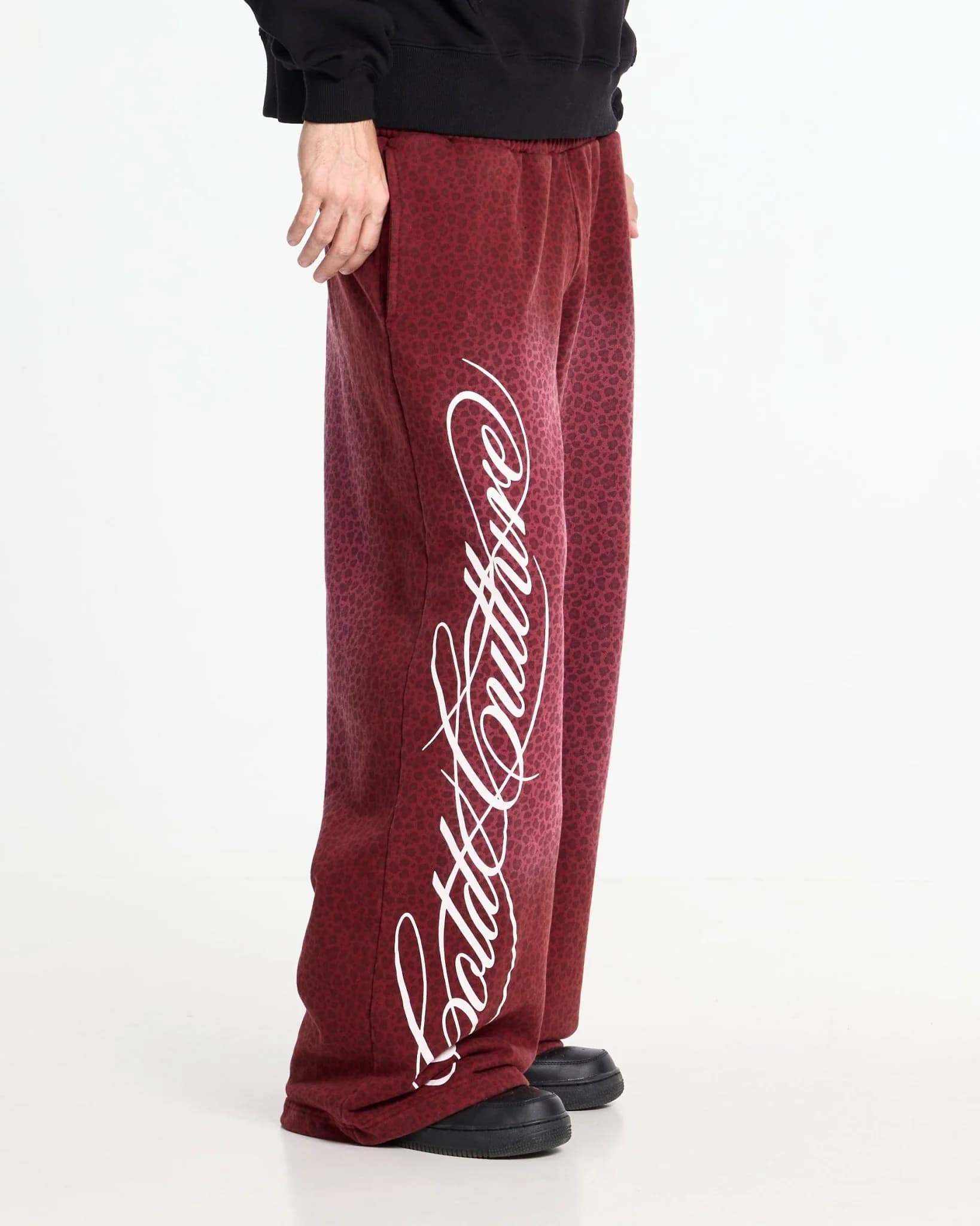 NIGHTHUNT SWEATPANTS RED by COLD CULTURE
