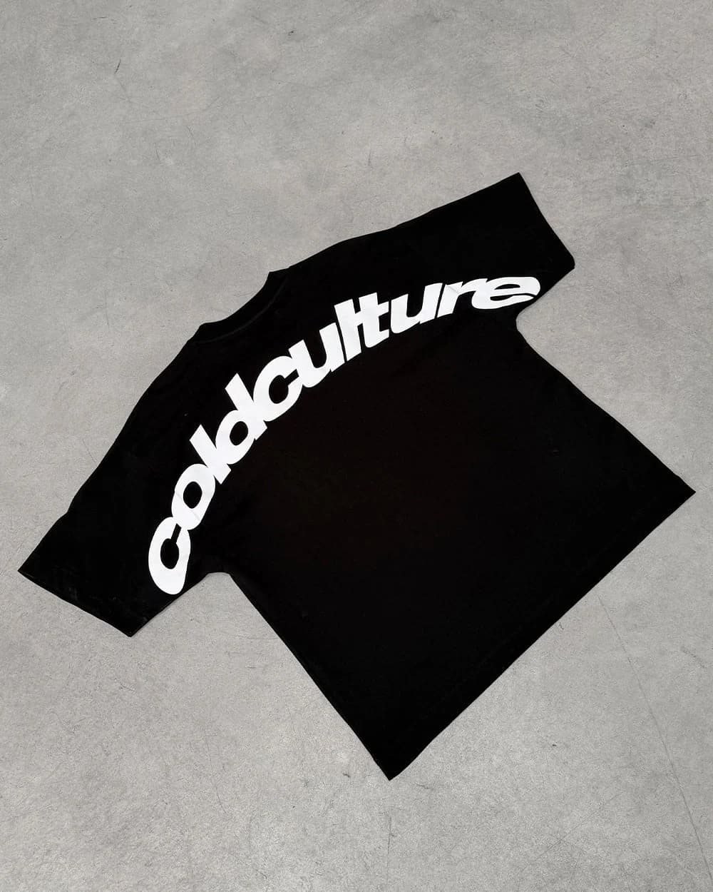 CURVED TEE BLACK & WHITE 7