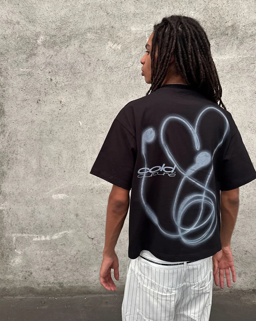 LOVEPODS TEE BLACK 9