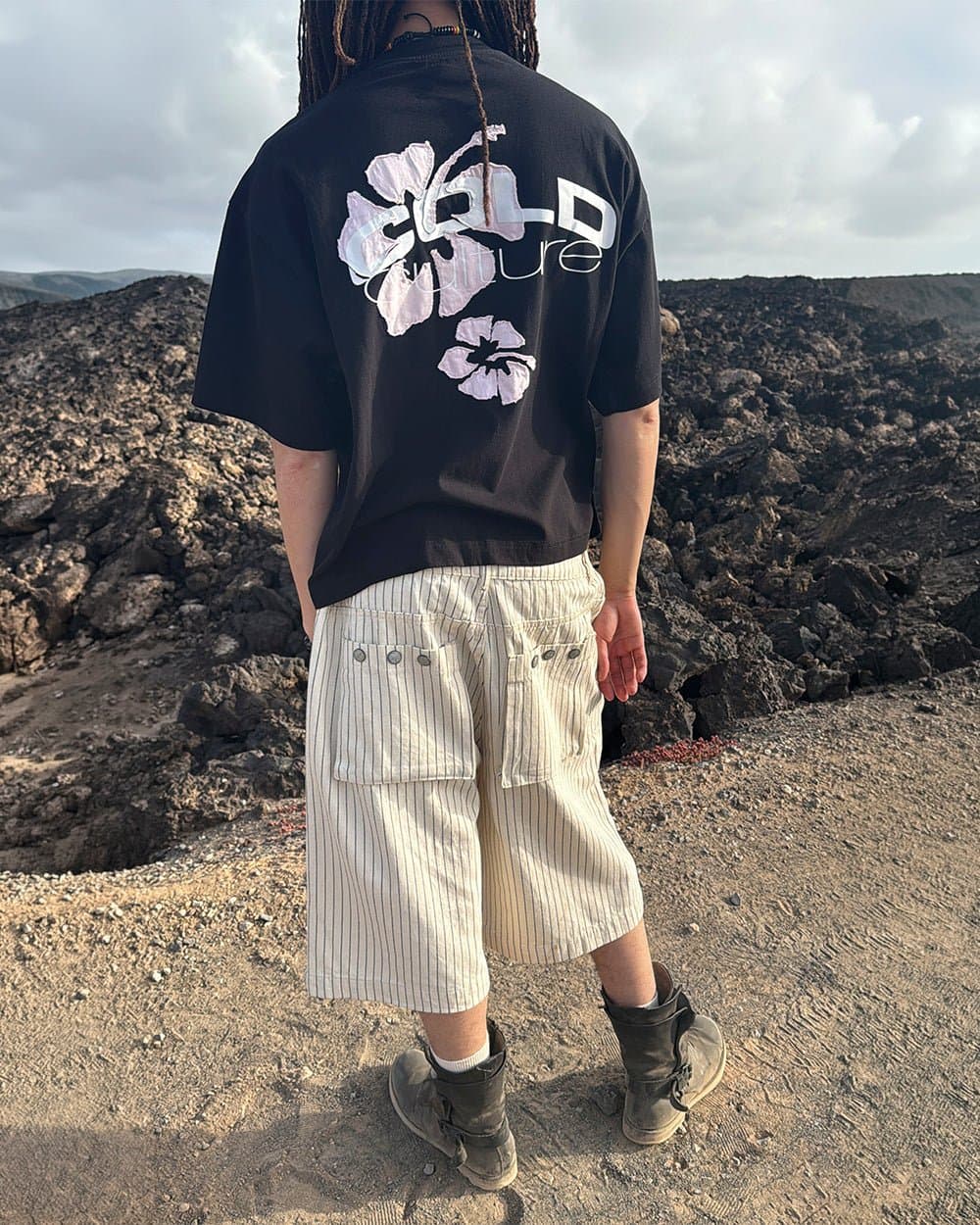 TROPICAL FEVER TEE BLACK 8