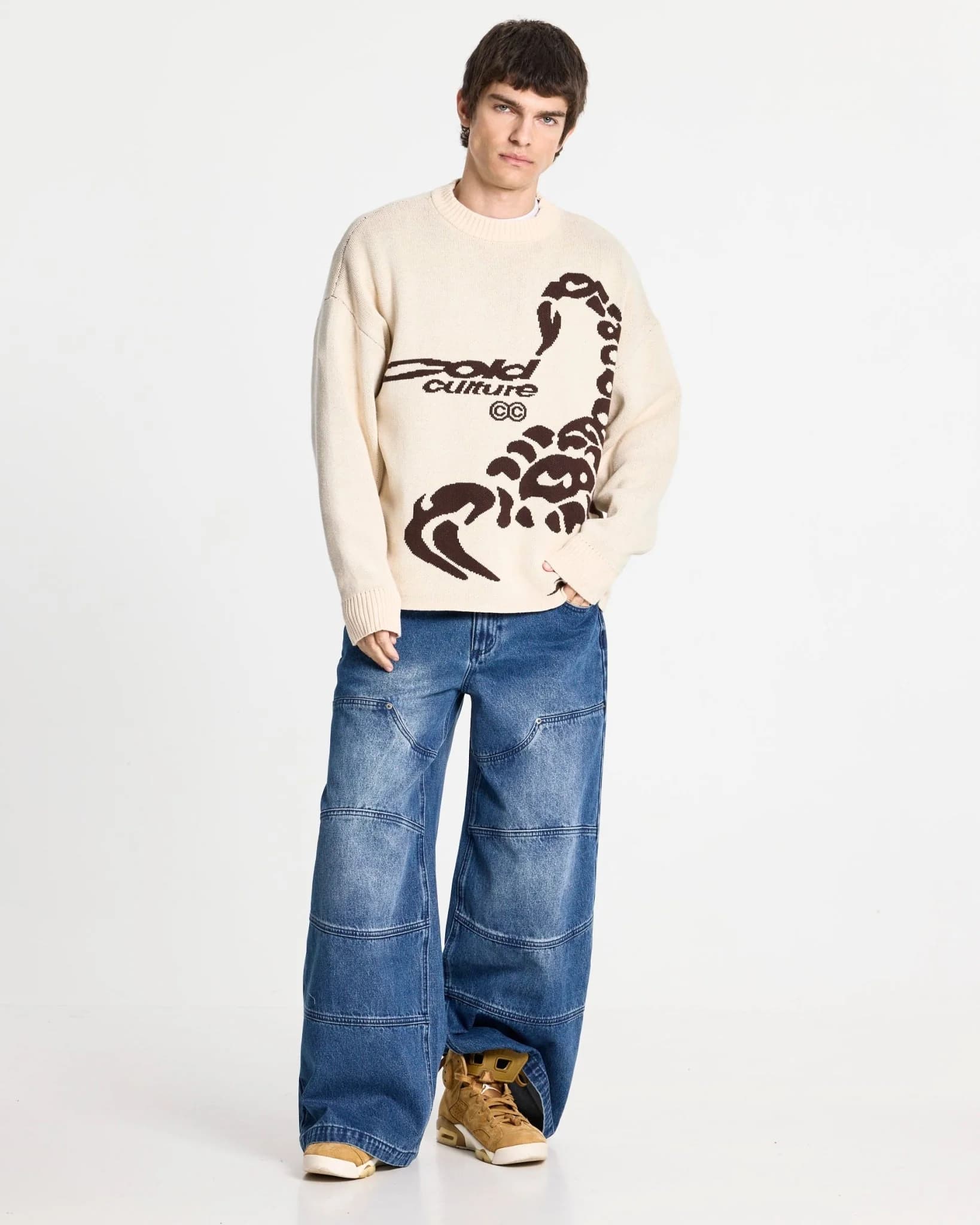 POISON KNIT CREAM AND BROWN 5