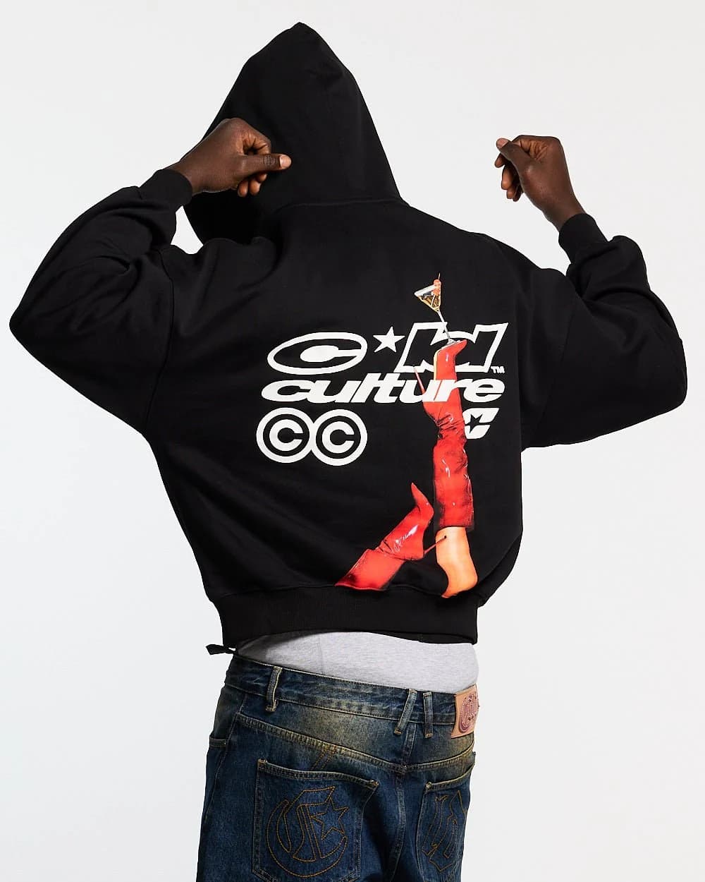 I SWEAR ITS WATER HOODIE BLACK 2