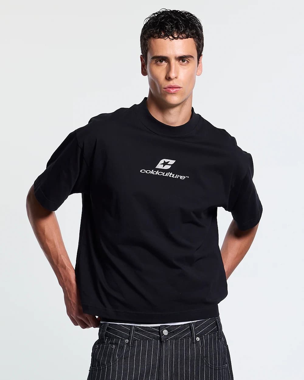TARTAN CURVED TEE BLACK 4