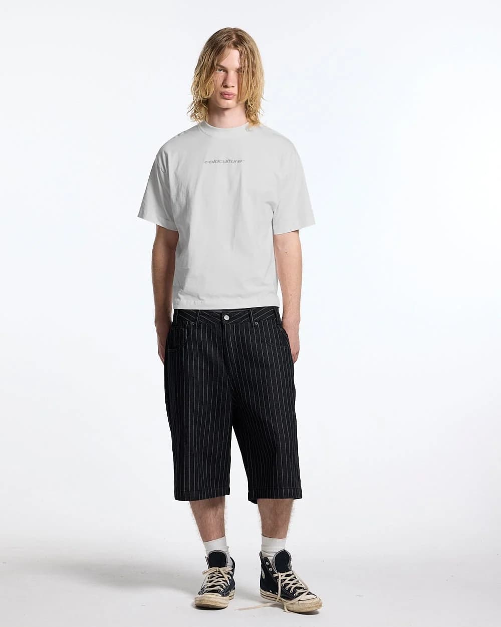 DISTRESS CURVED TEE WHITE 4