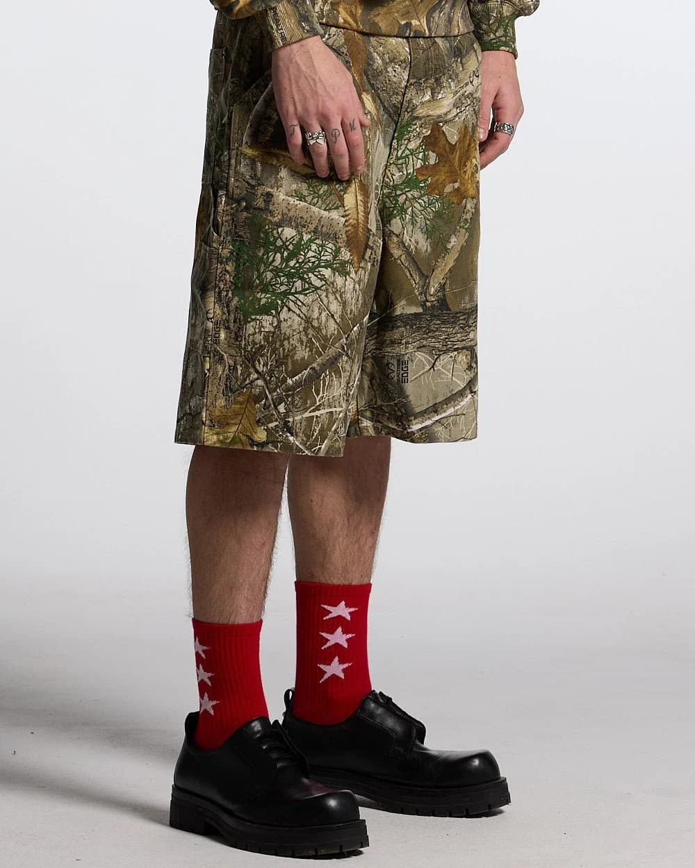 V1 CARPENTER SHORTS REALTREE 3