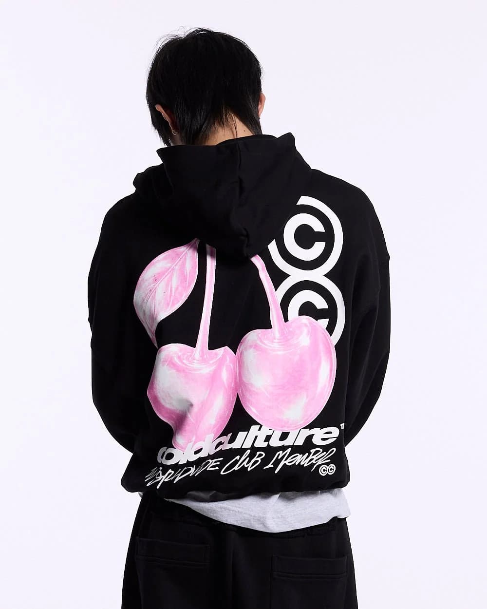 BERRY HOODIE BLACK 2