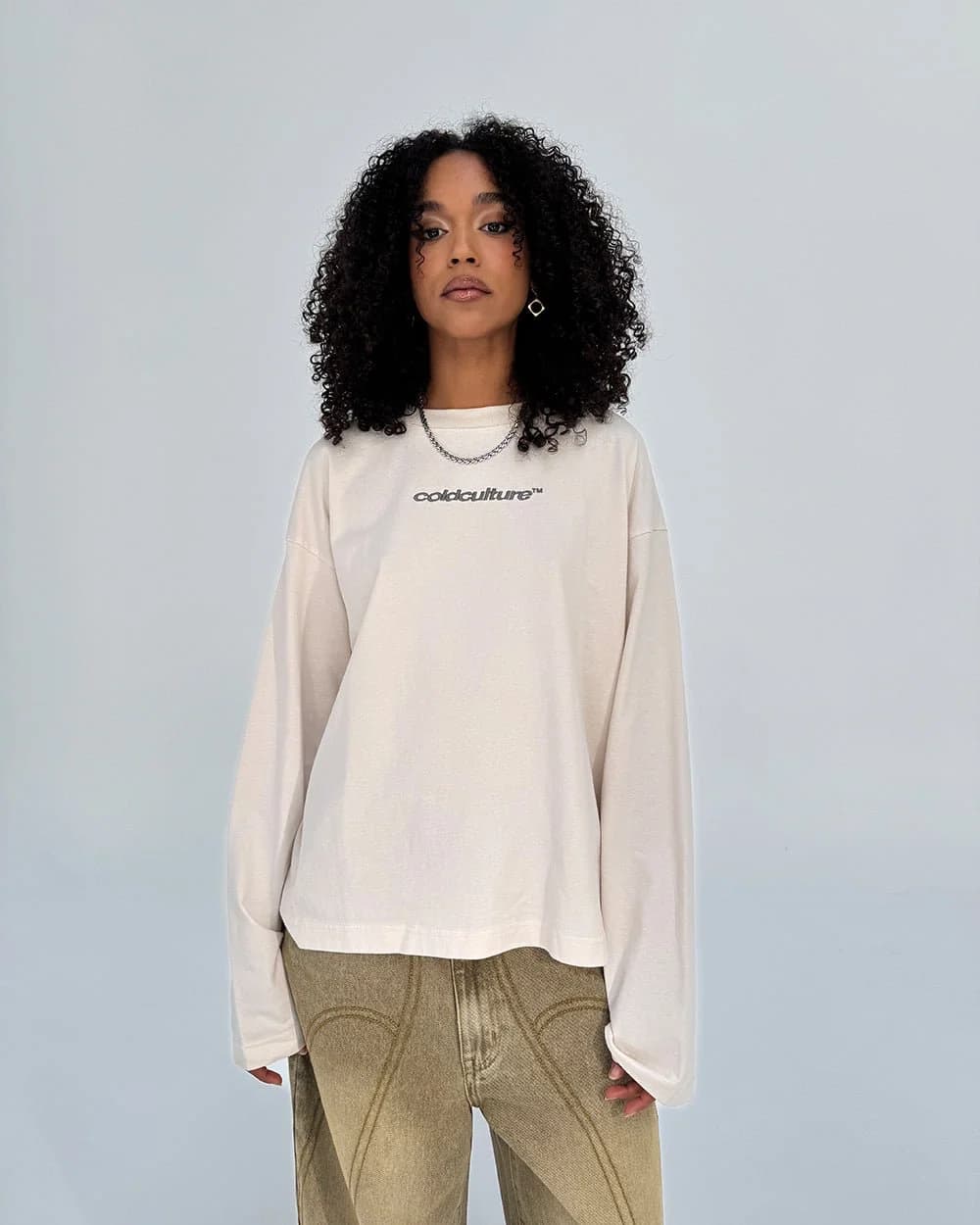 DISTRESS CURVED LONGSLEEVE CREAM 7