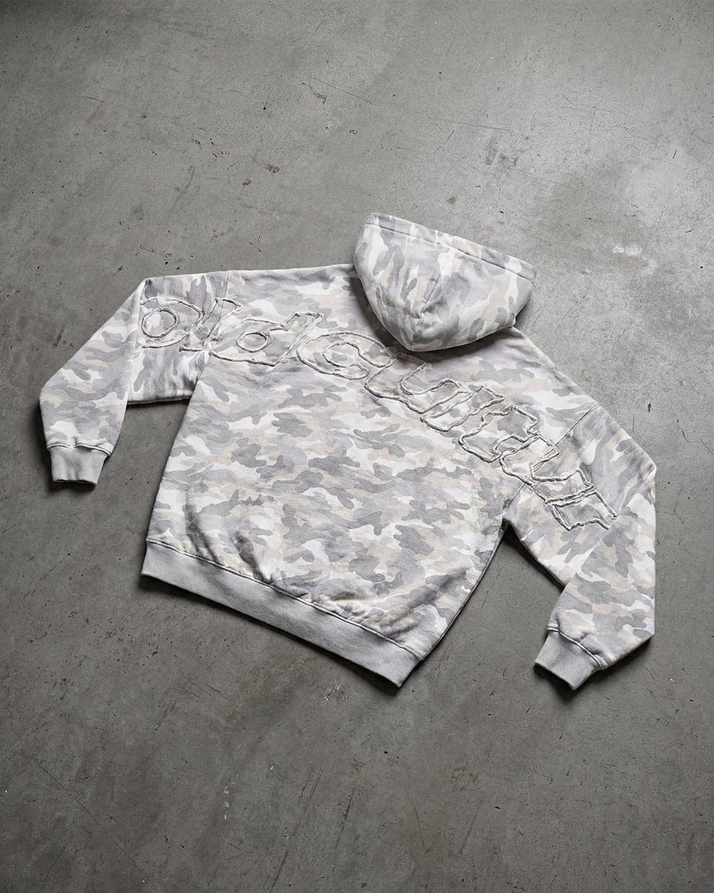 DISTRESS CURVED HOODIE CAMO GREY 7