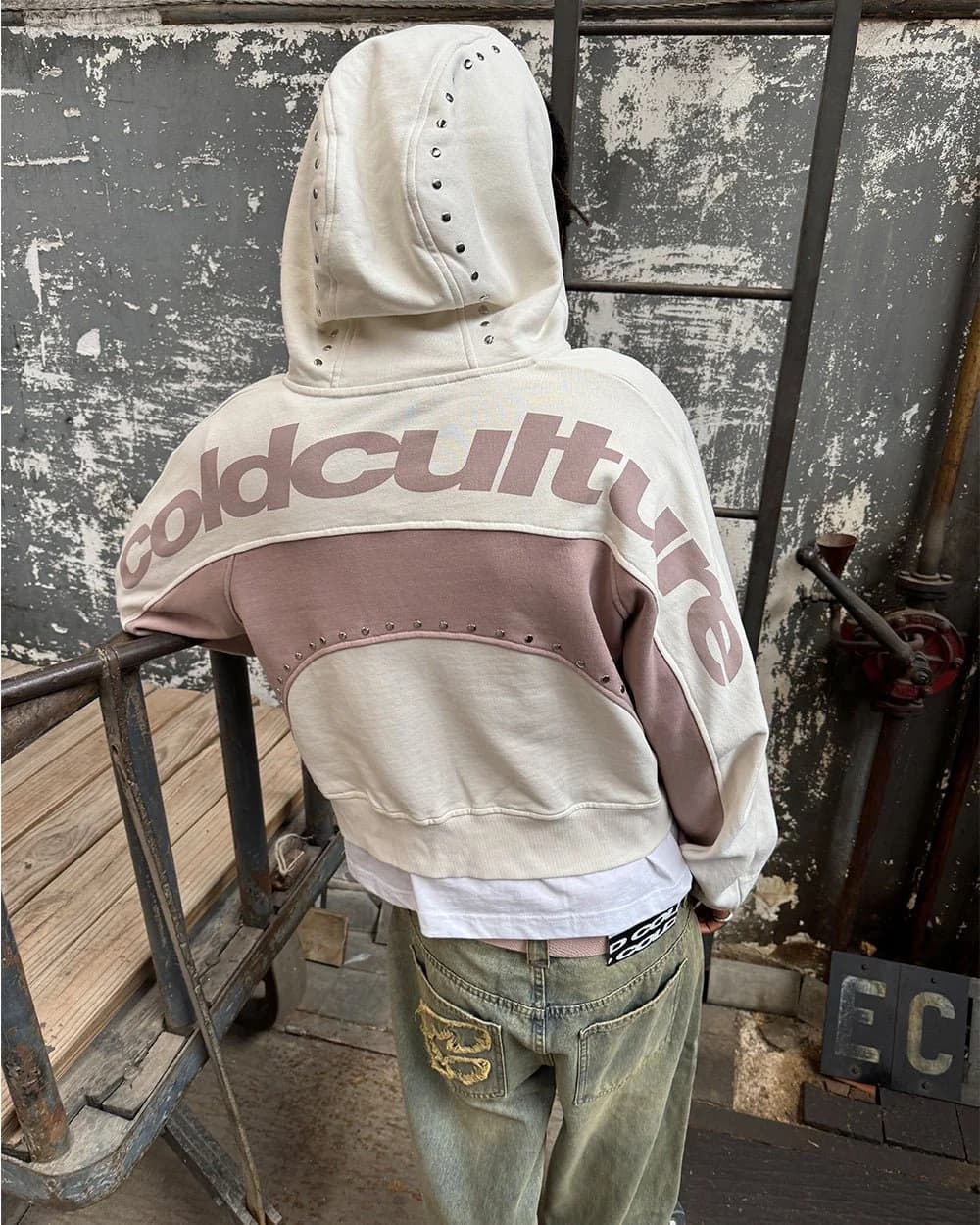 STUD ZIP HOODIE LIGHT GREY 7