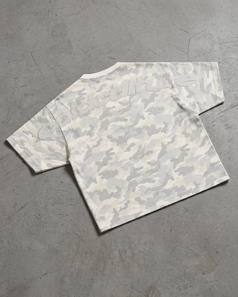 DISTRESS CURVED TEE CAMO GREY 6