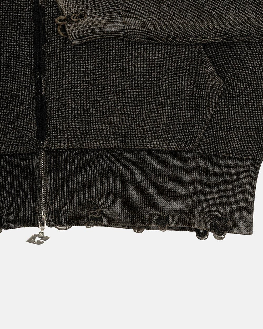 DISTRESS CURVED ZIP KNIT BLACK 8