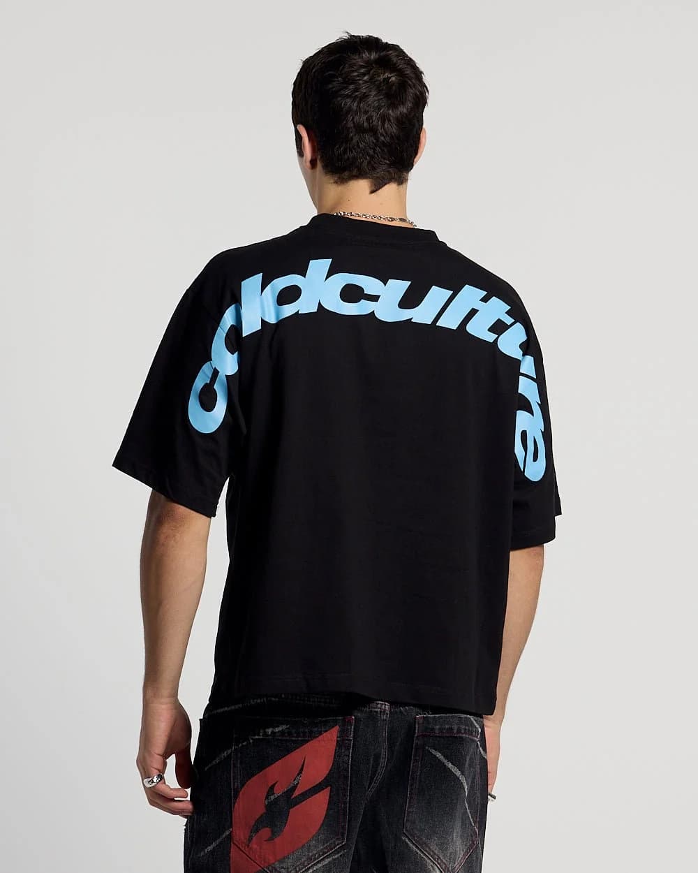 CURVED TEE BLACK & BLUE 2