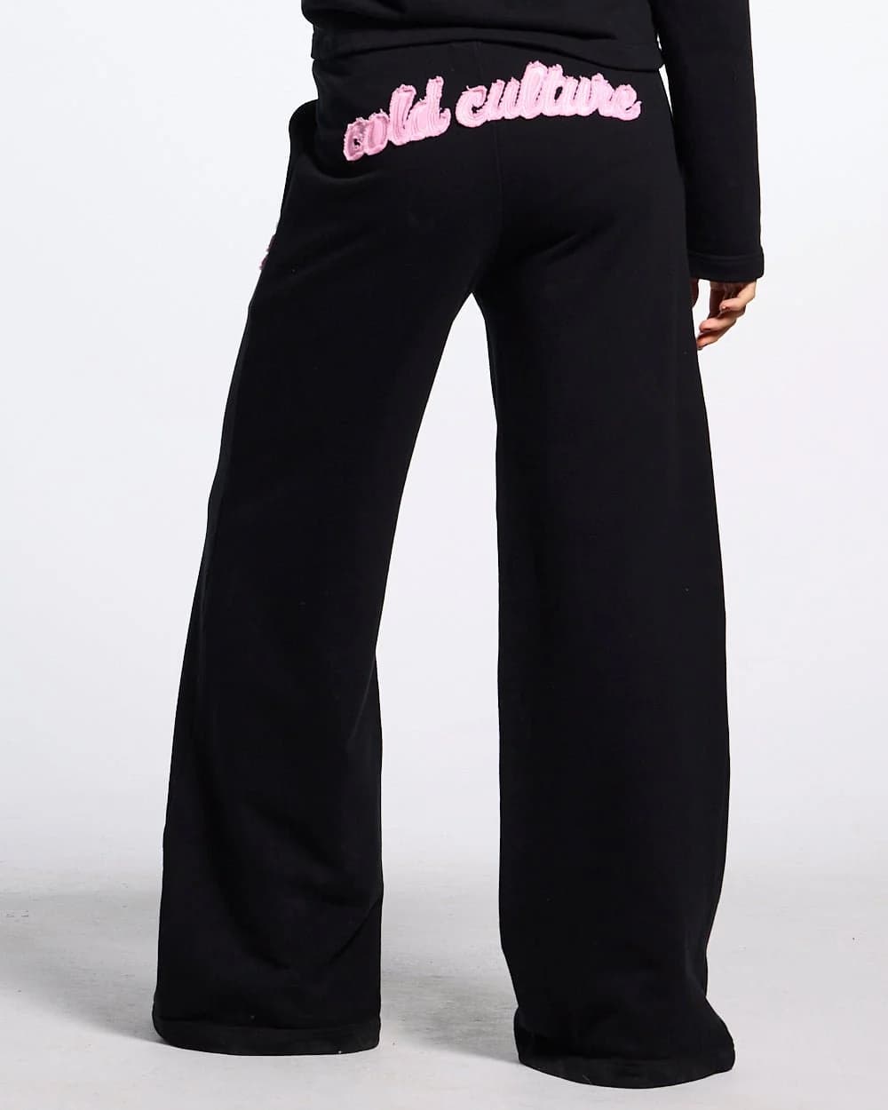 COLLEGE 55 SWEATPANTS BLACK by COLD CULTURE