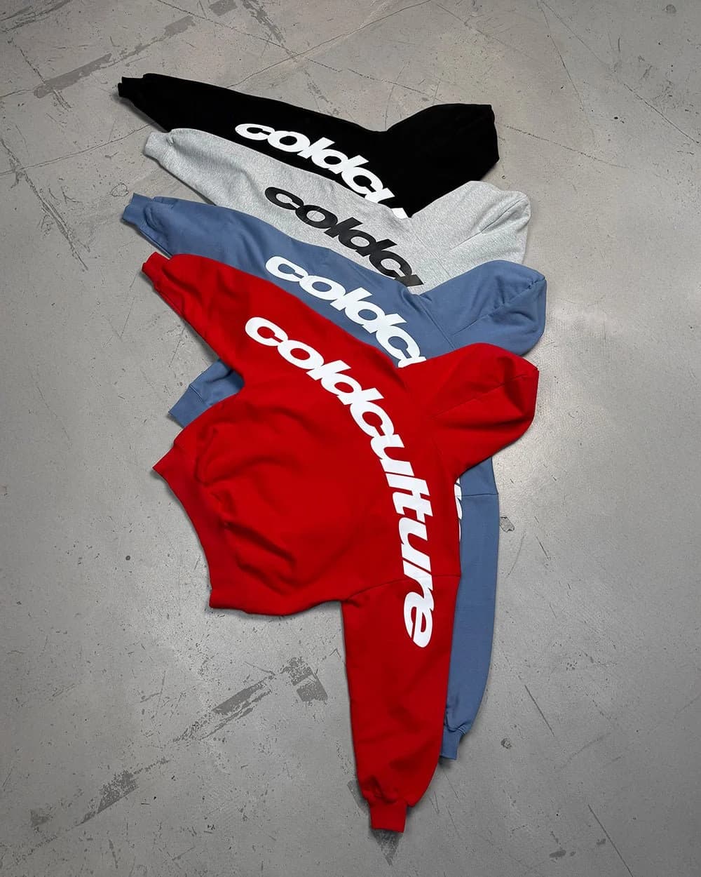 CURVED HOODIE BLACK AND WHITE 7