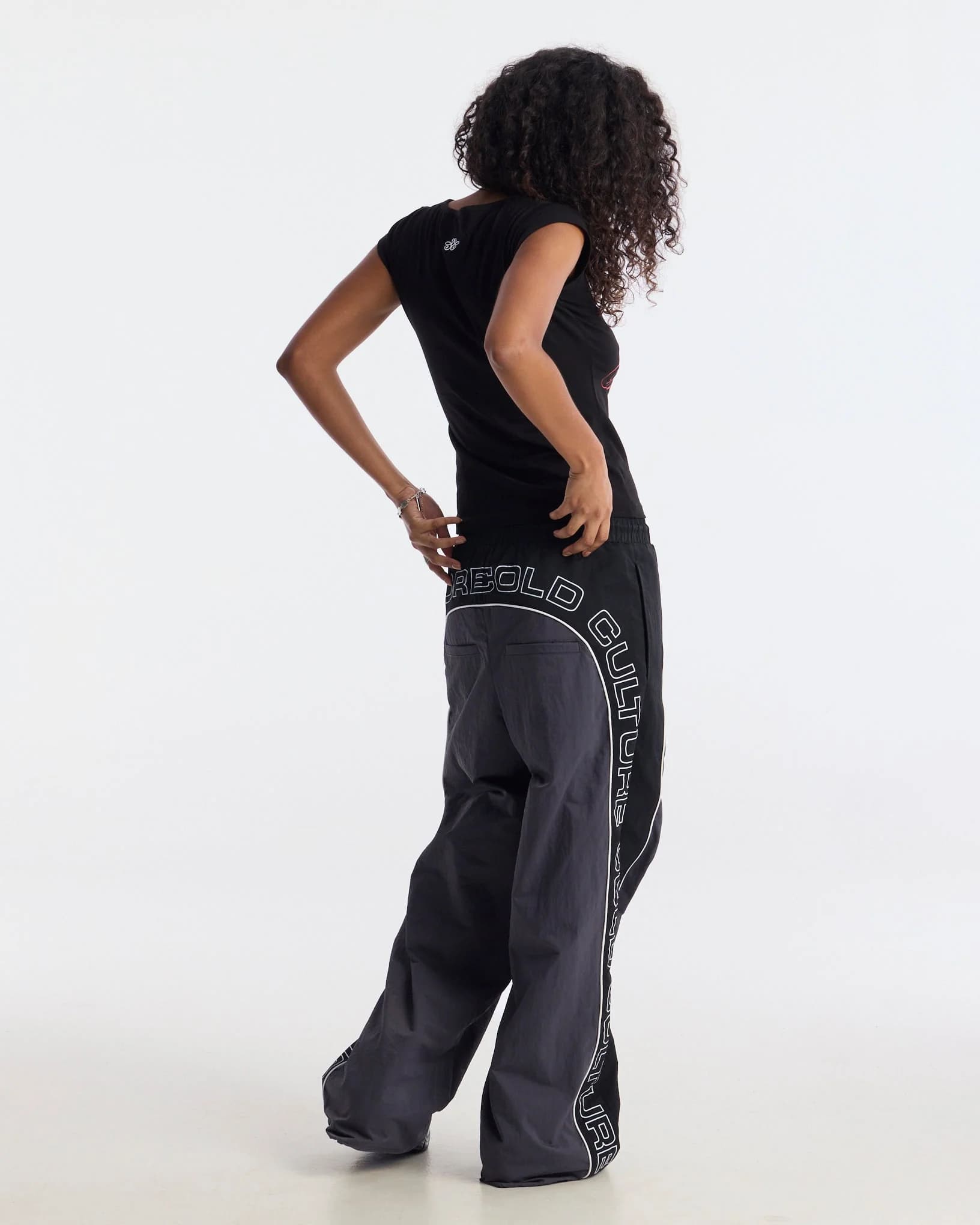 NIA SET BABY TEE BLACK 6