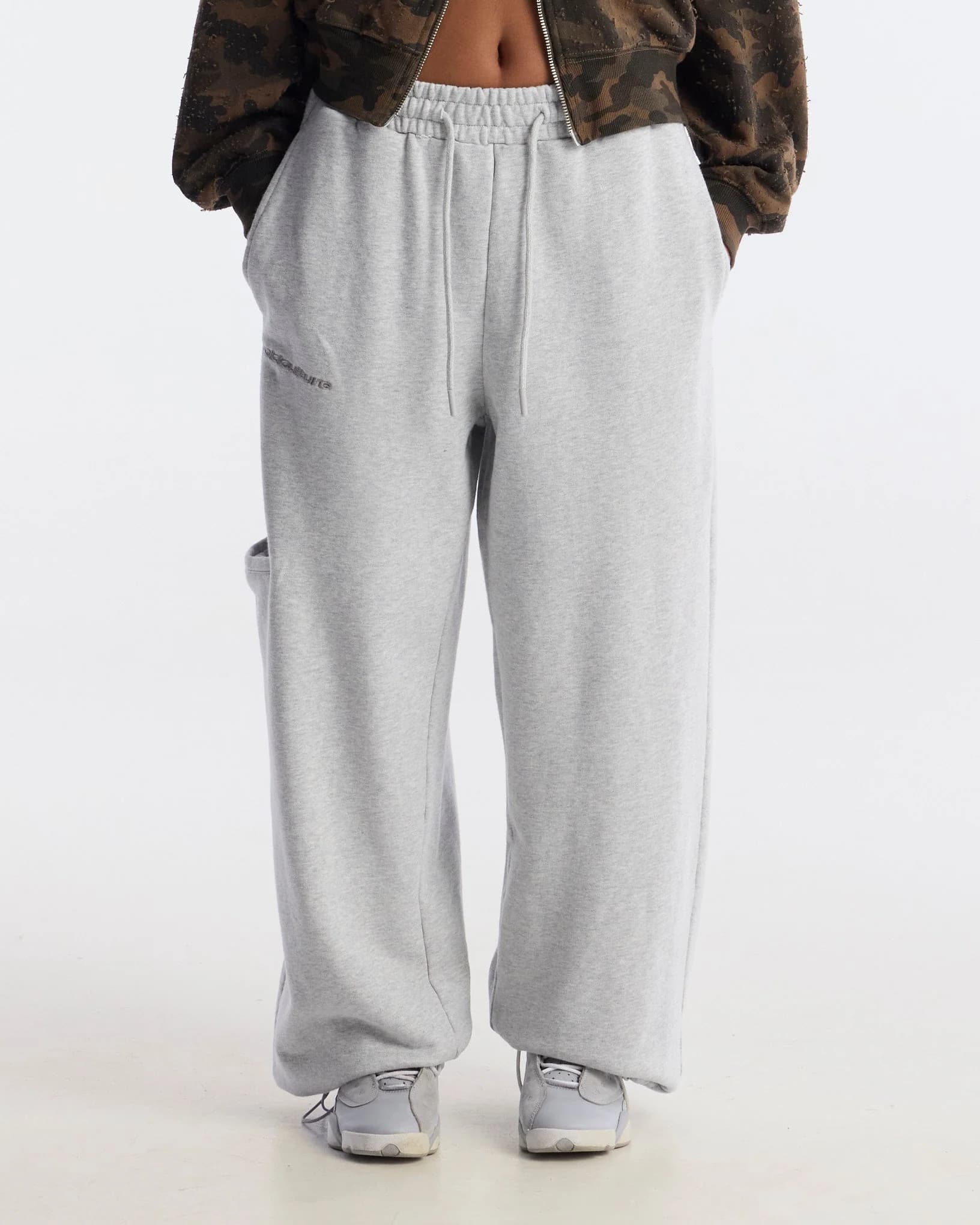 DISTRESS SWEATPANTS HEATHER GREY 8