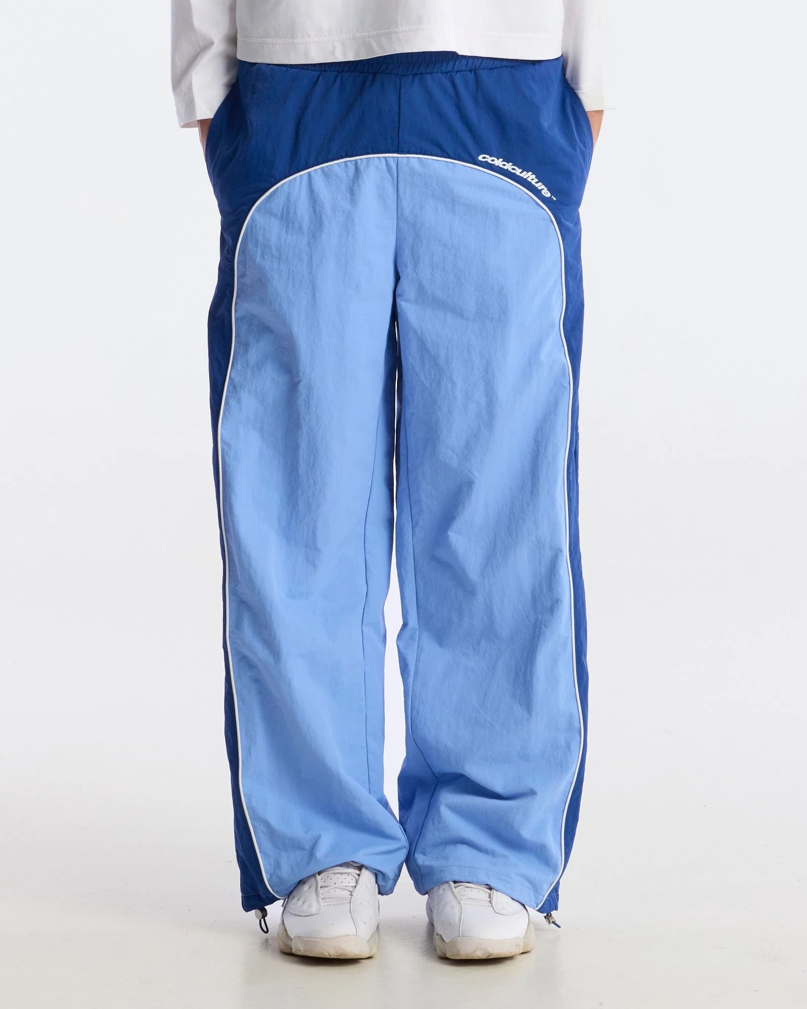 OVERCUT SWEATPANTS BLUE 3