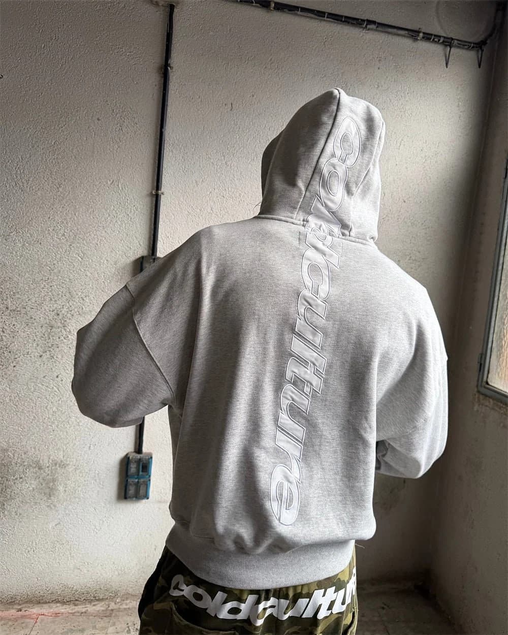 VERTICAL HOODIE HEATHER GREY 11