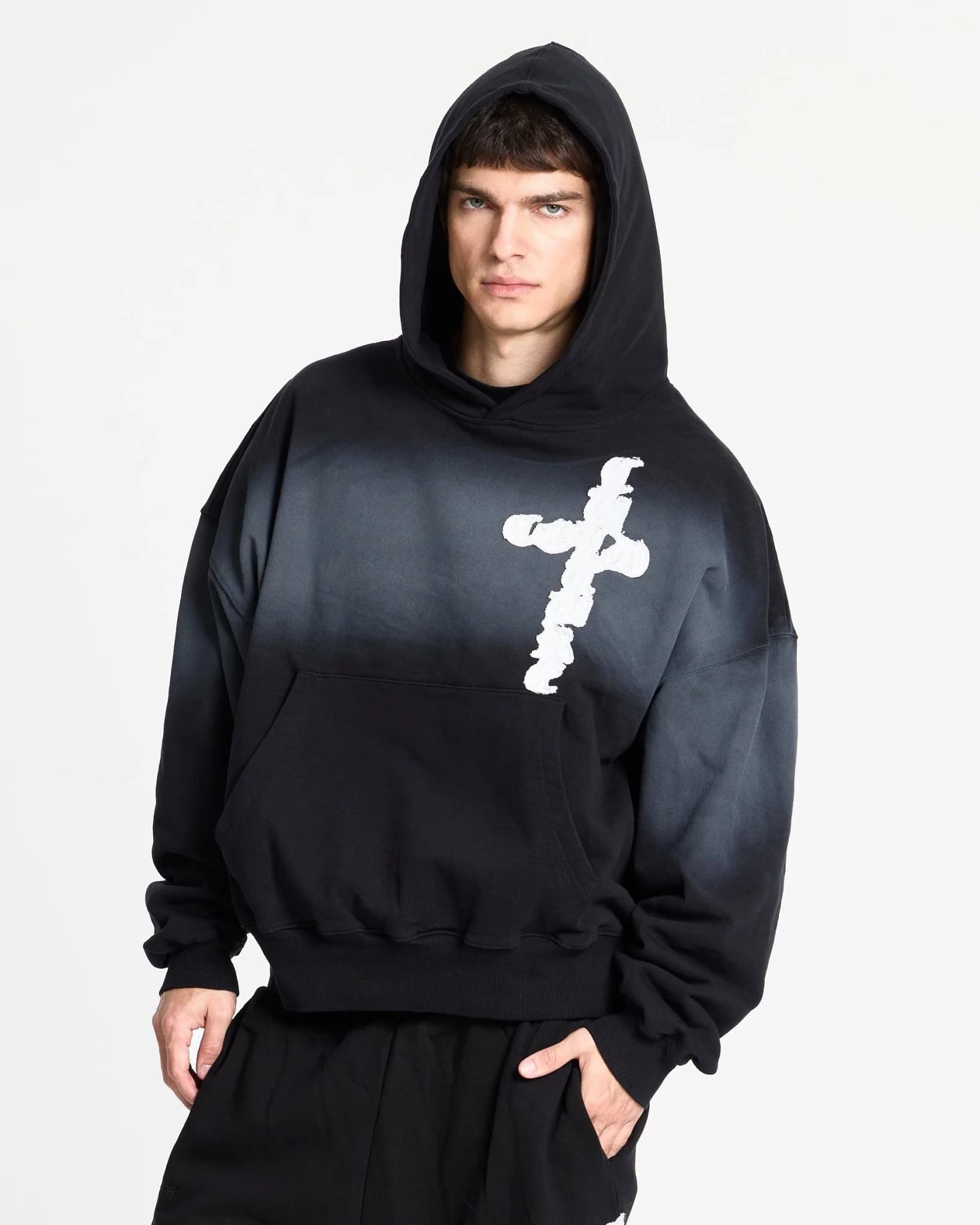 CROSSED HOODIE BLACK 2