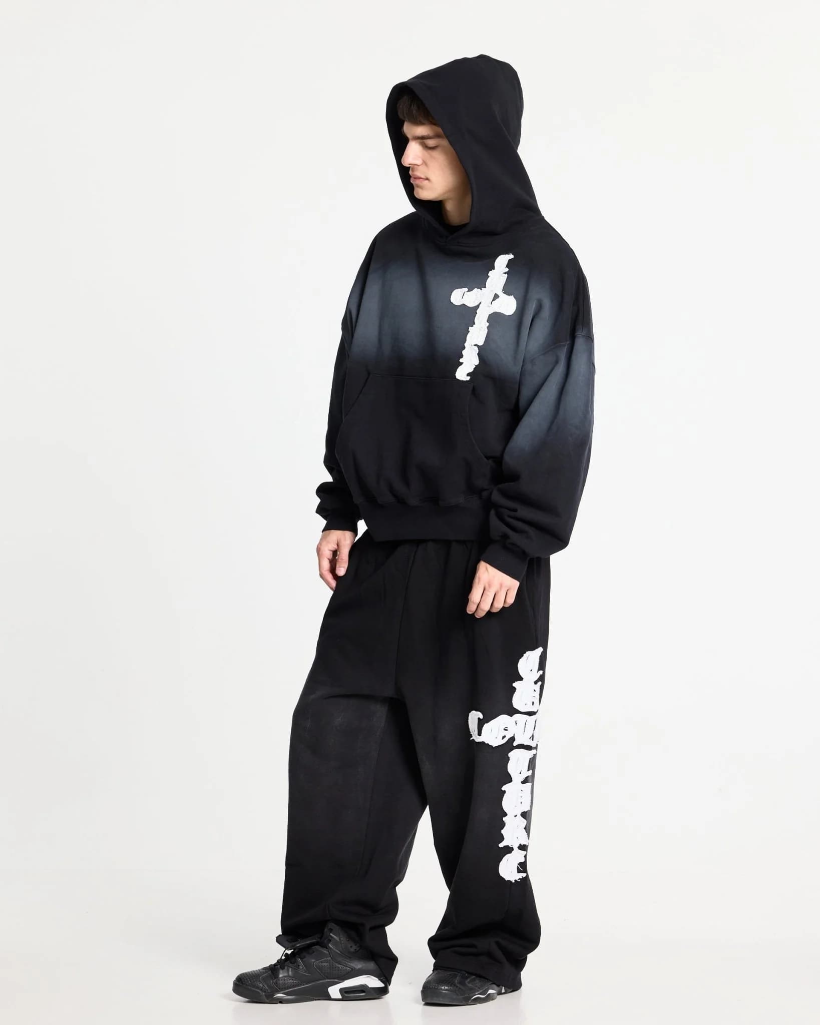 CROSSED HOODIE BLACK 5