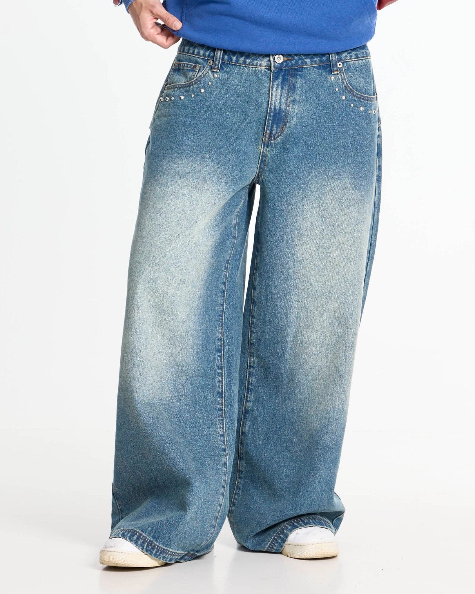 DISTRESS CURVED LOOSE PANTS BLUE 3