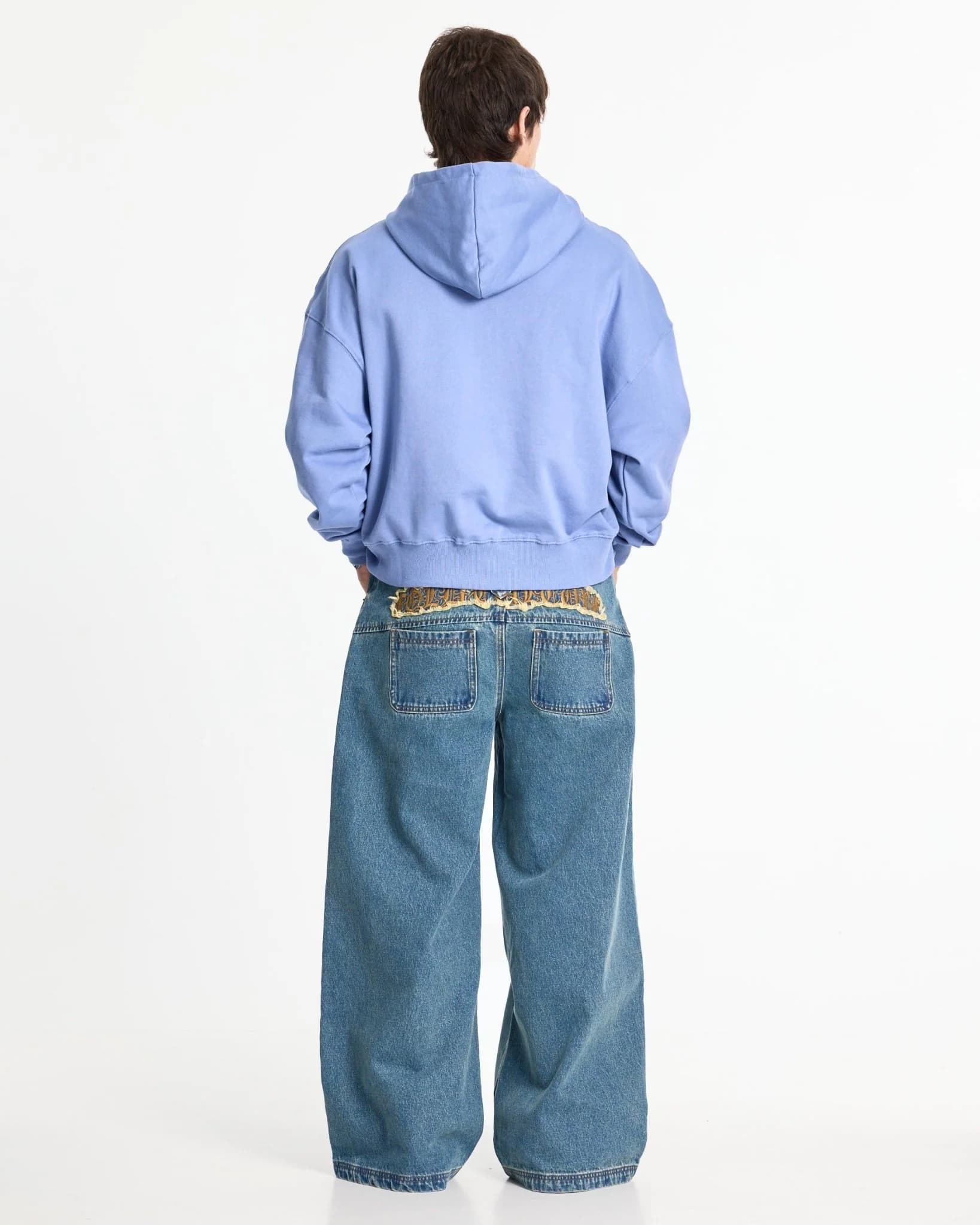 DISTRESS CURVED LOOSE PANTS BLUE 6