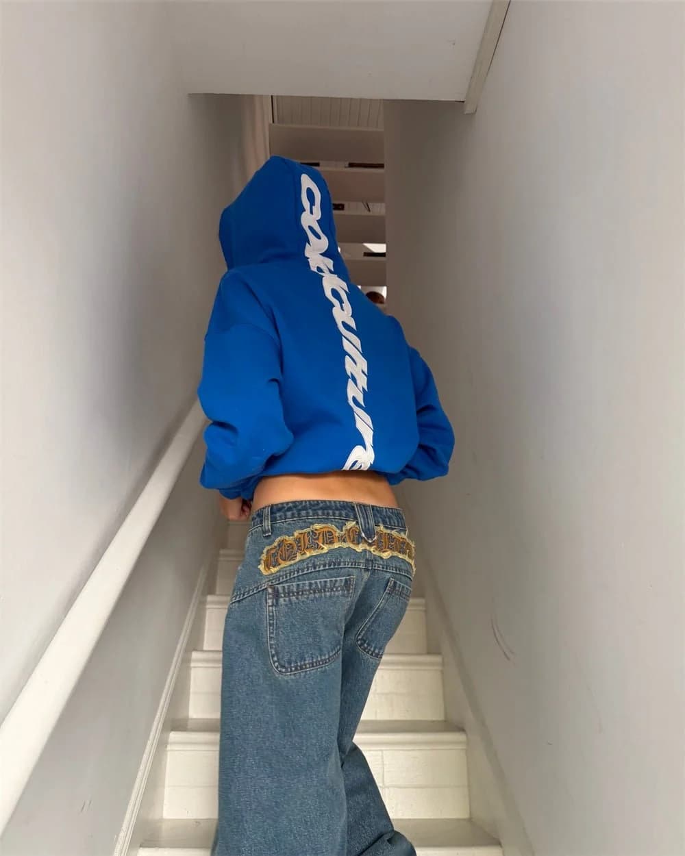 DISTRESS CURVED LOOSE PANTS BLUE 11